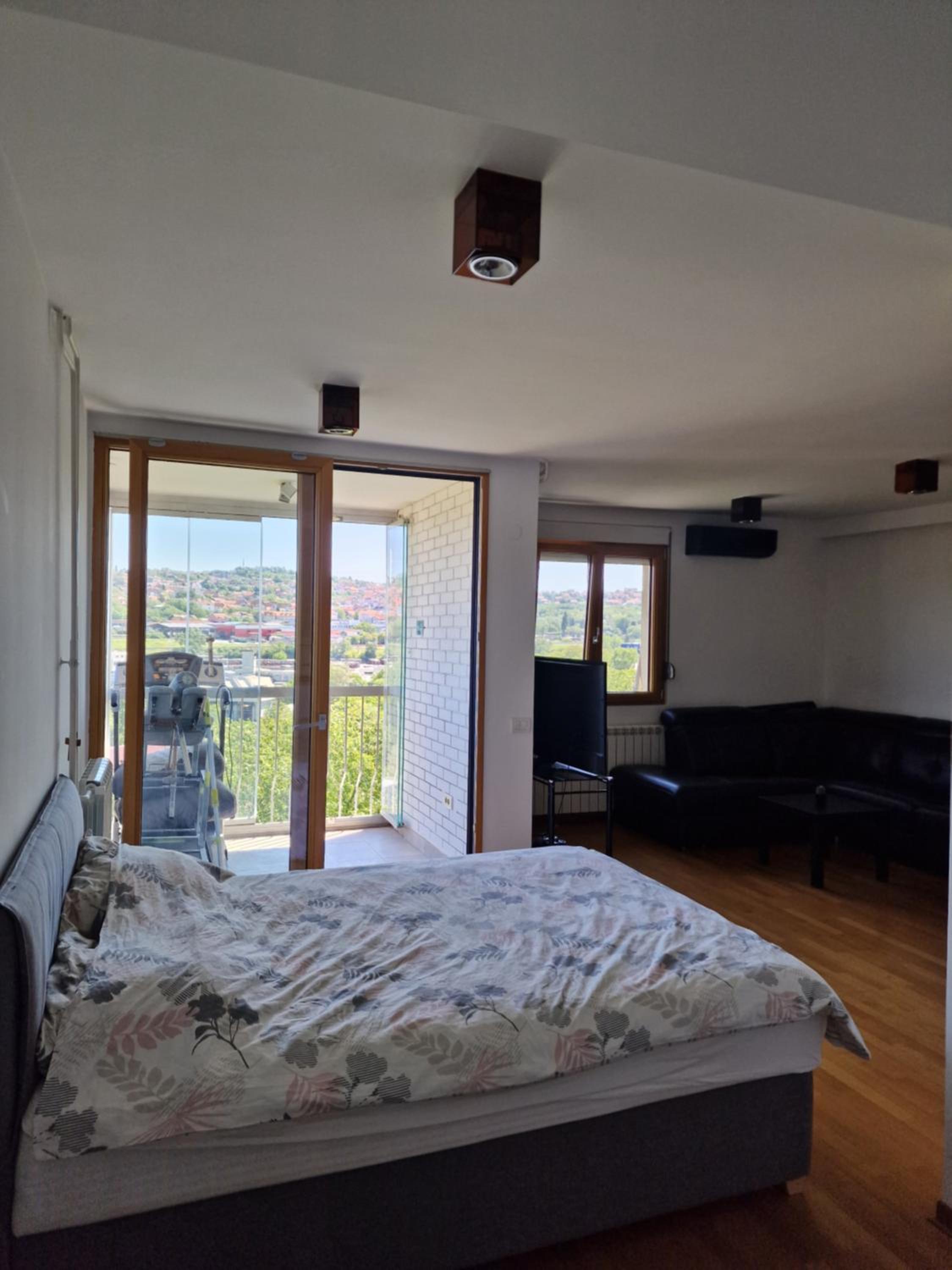 Compact Apartman BG