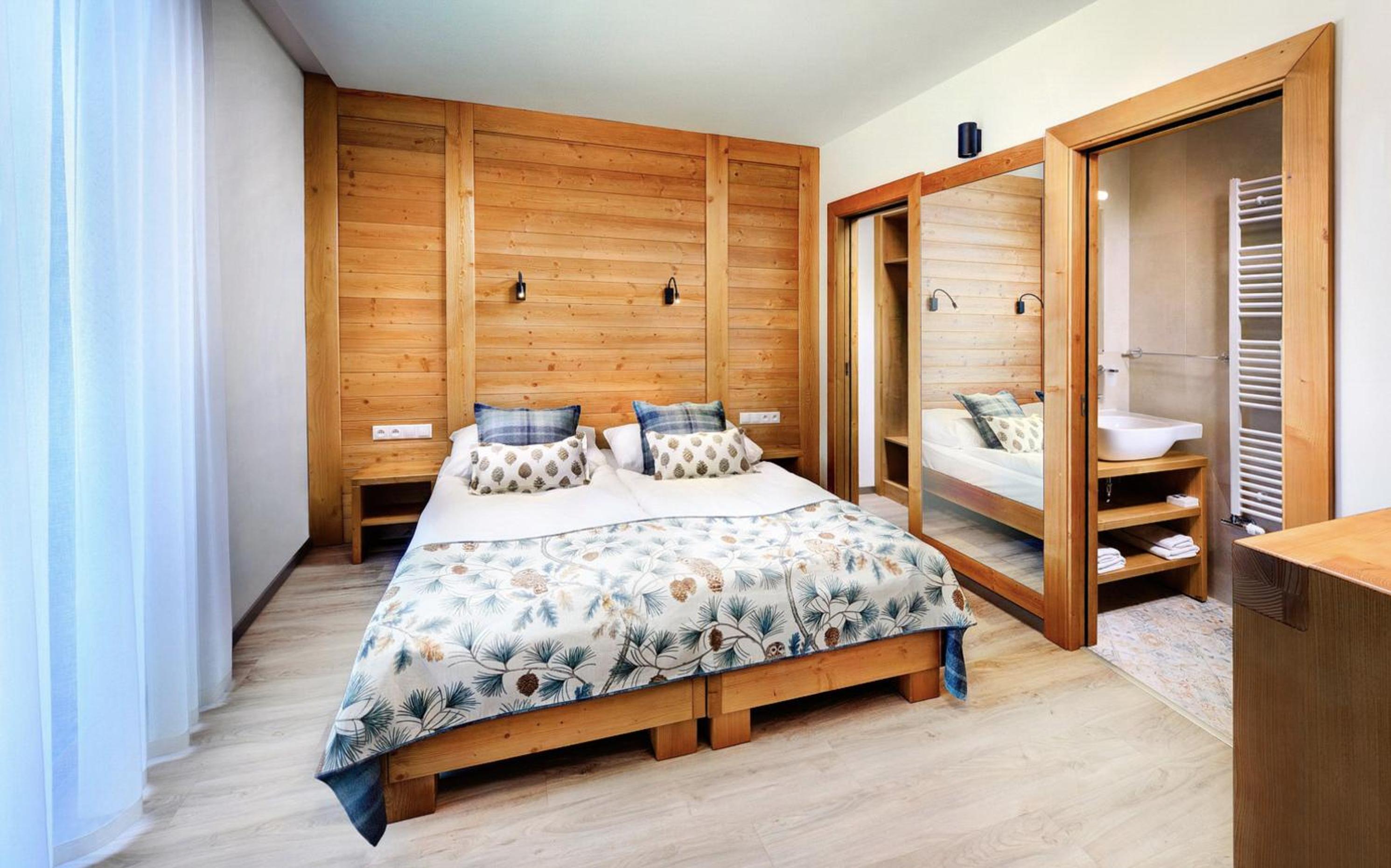 CHALET MOUNTAIN