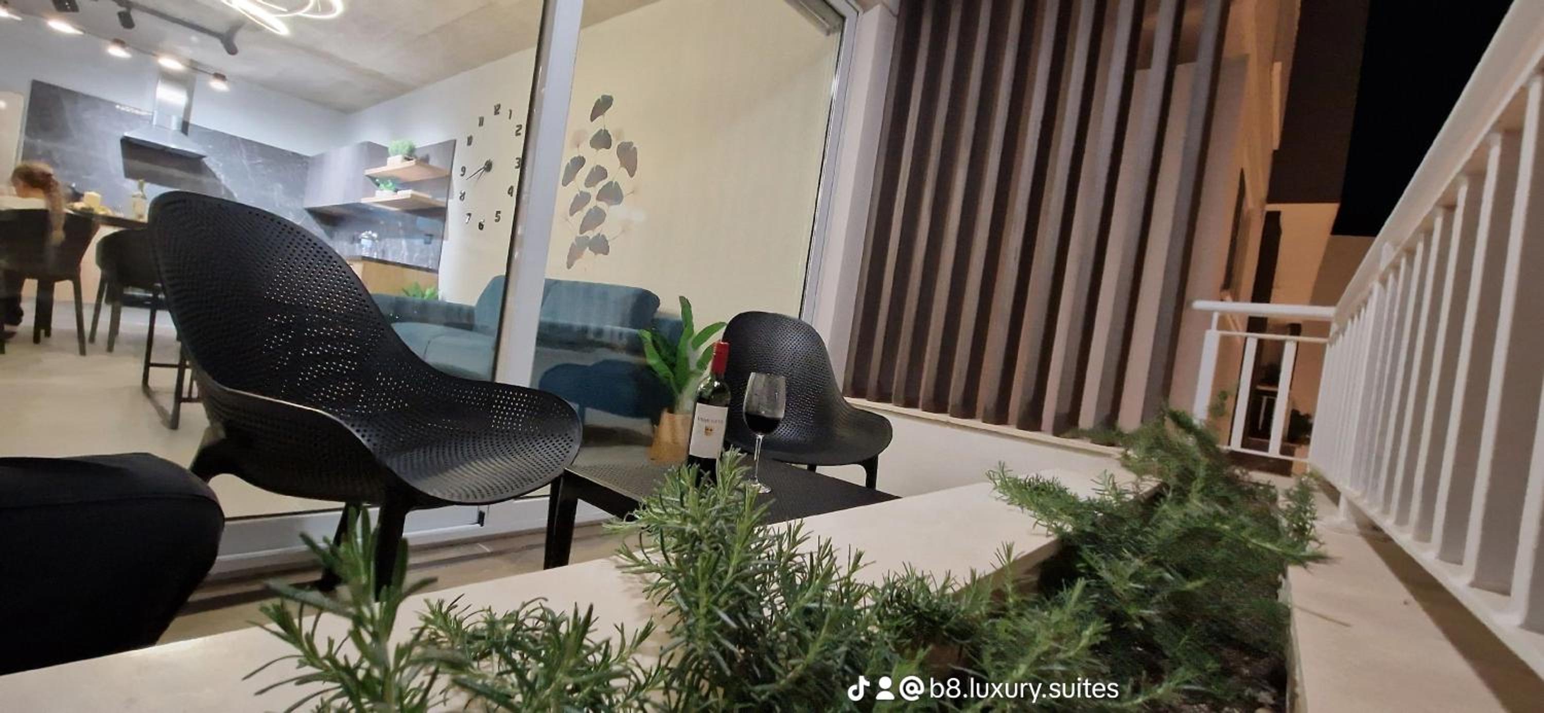 B8 Seaside Luxury Apartment with terrace- NEW photo 5