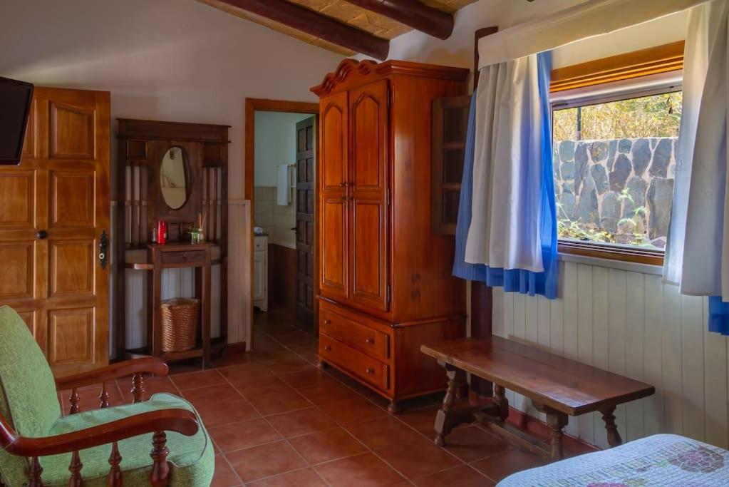CASA RÚSTICA CON JACUZZI