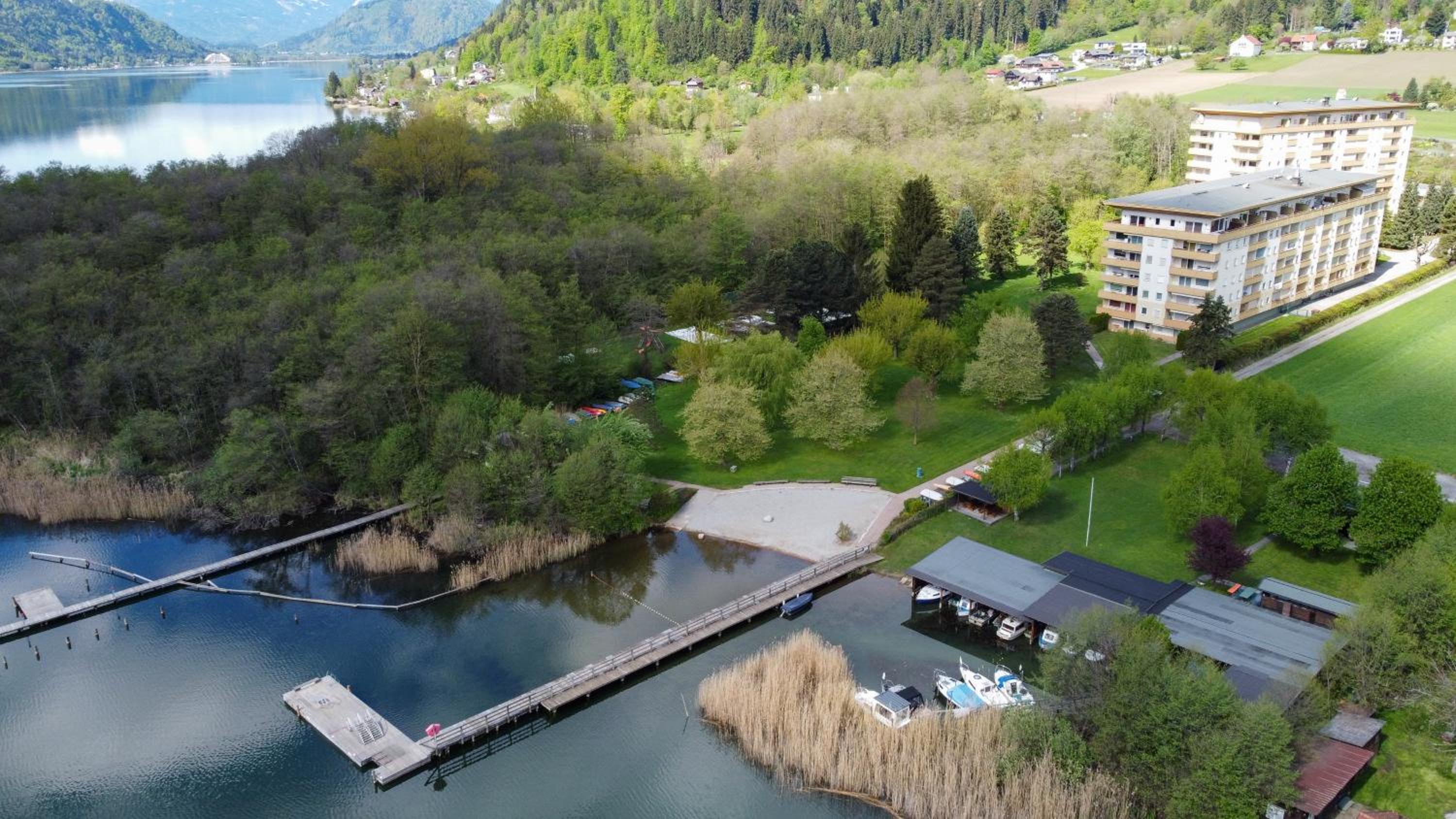 CT-GOLD Penthouse Bodensdorf Amatera privater Seezugang Hallenbad, Skiarena Gerlitzen