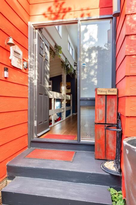 The Red Cottage