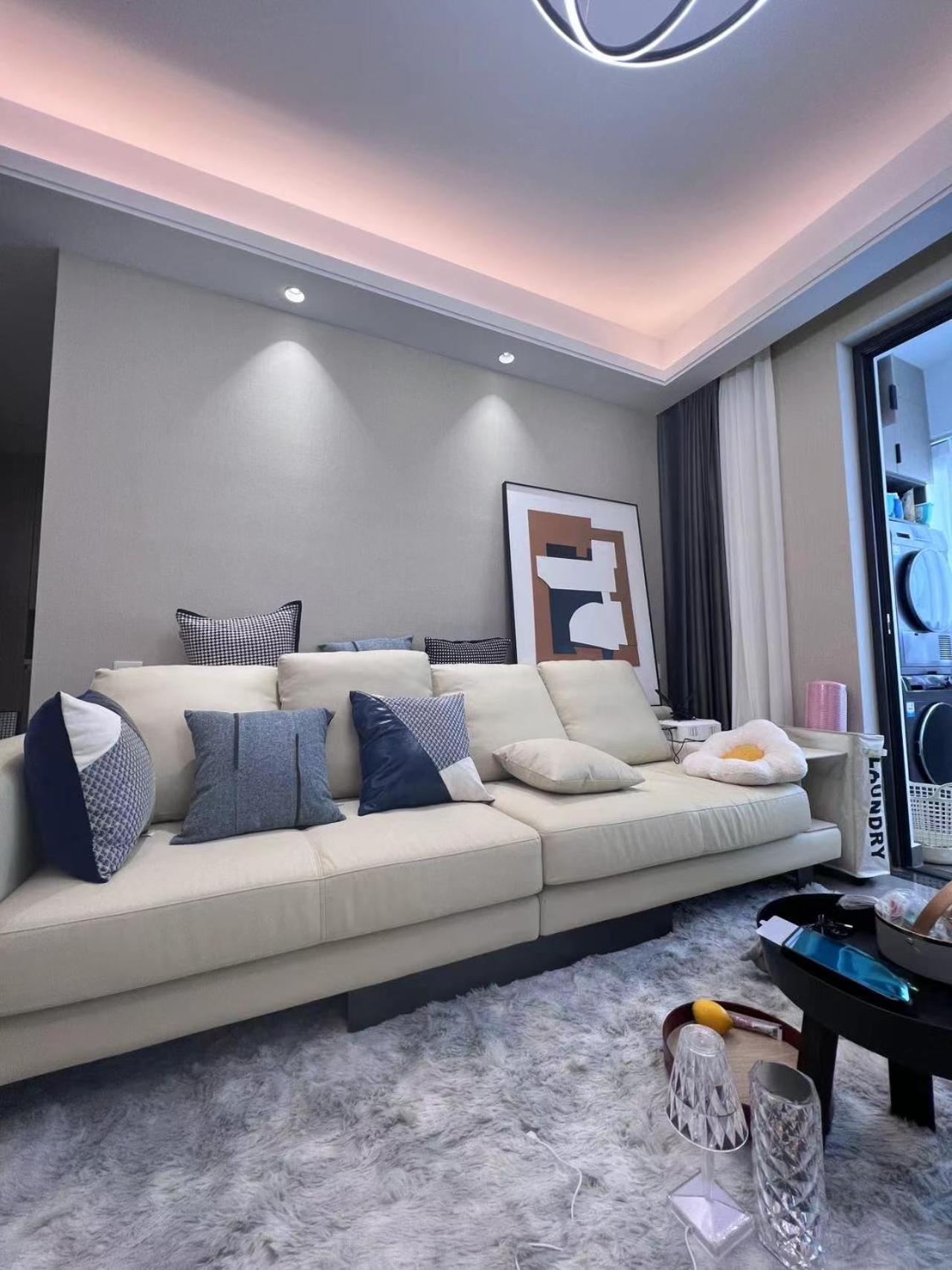 Shanghai HongQiao Airport Branch National Convention and Exhibition Center great 3 bedrooms Boutique designer house have two bathrooms