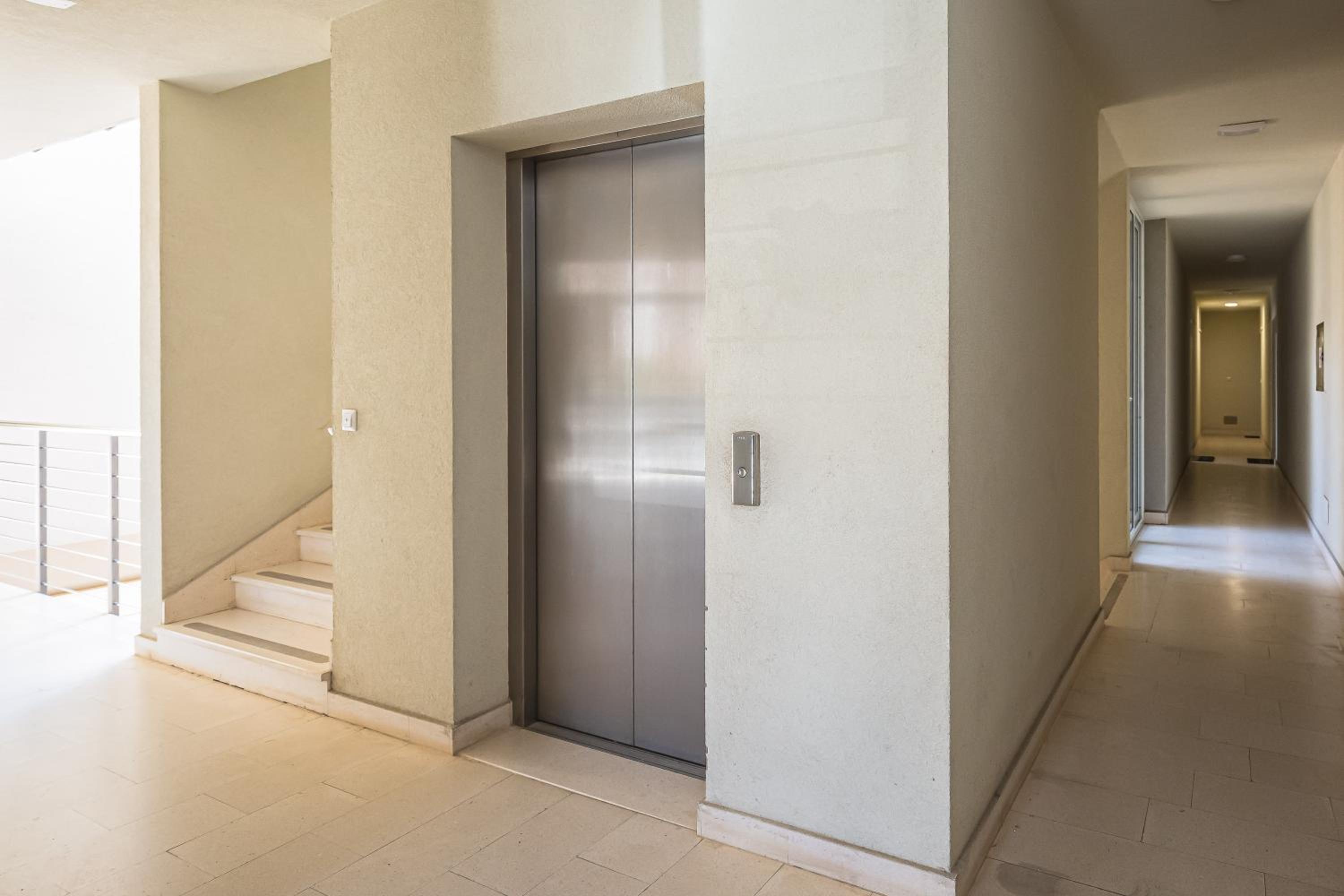 AP 6+2 in one of the most luxury building in Omis view 5