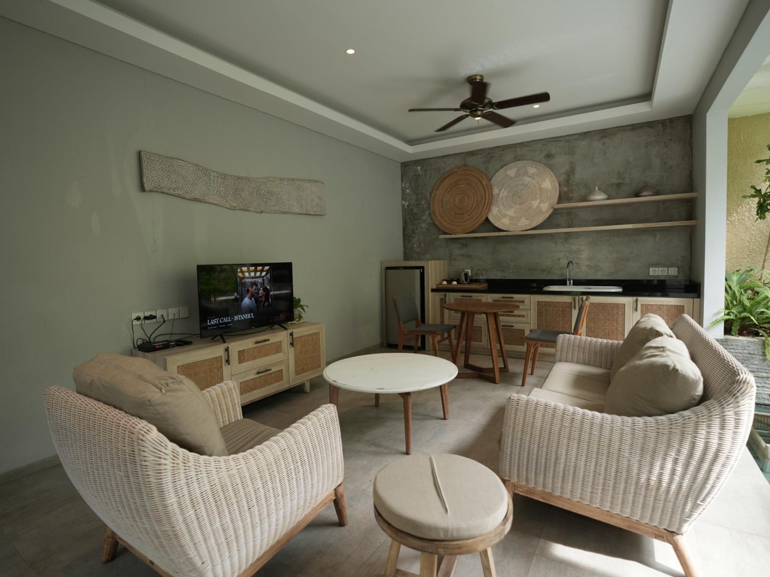 Daun Lebar Villas