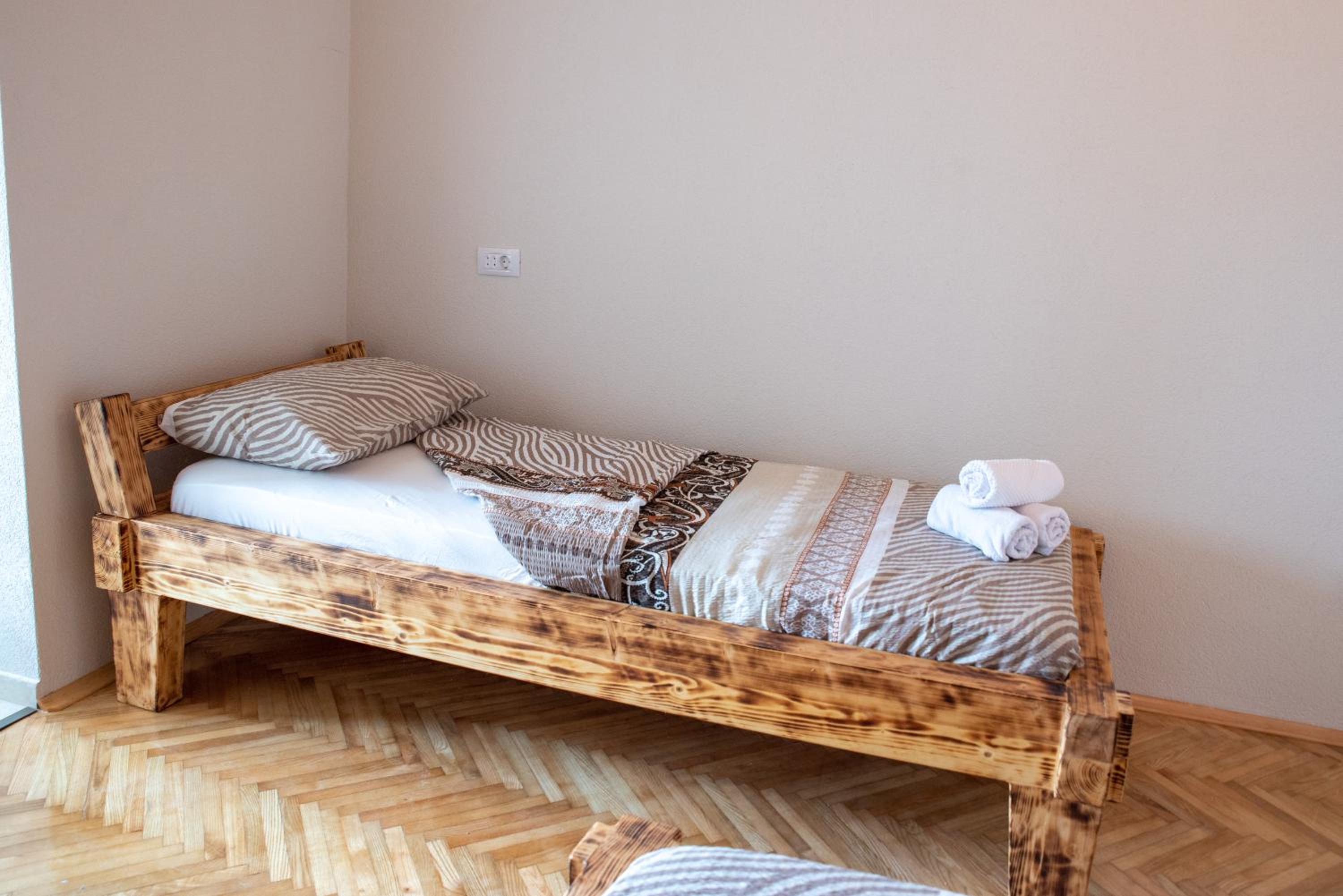 Spacious 2-bedroom apartment with nice view view 4