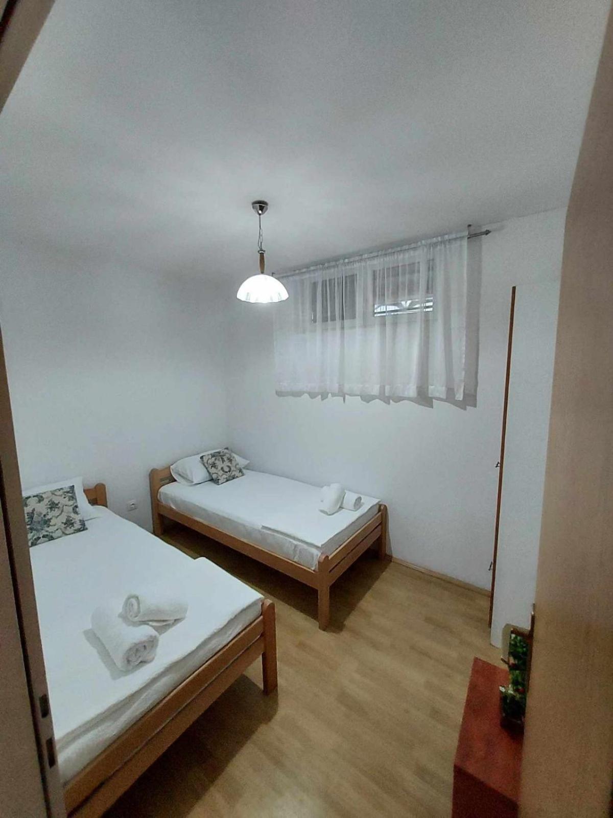 Apartment Emi