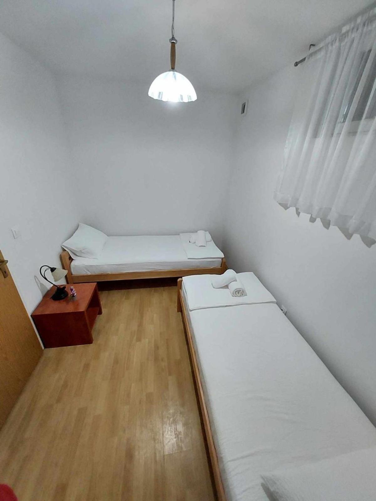 Apartment Emi