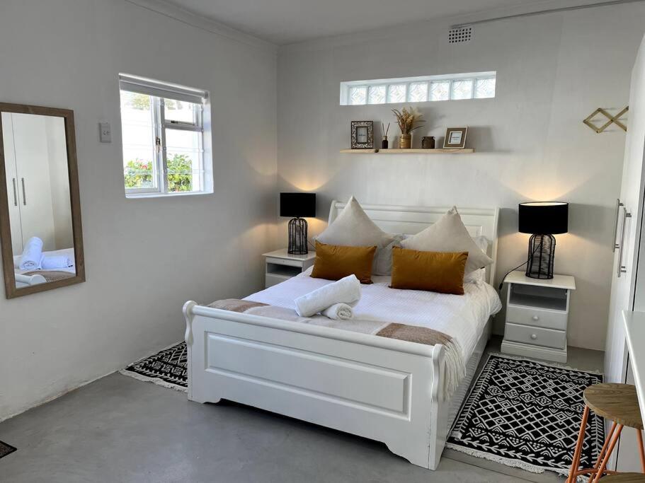 Cosy Harcourt Cottage