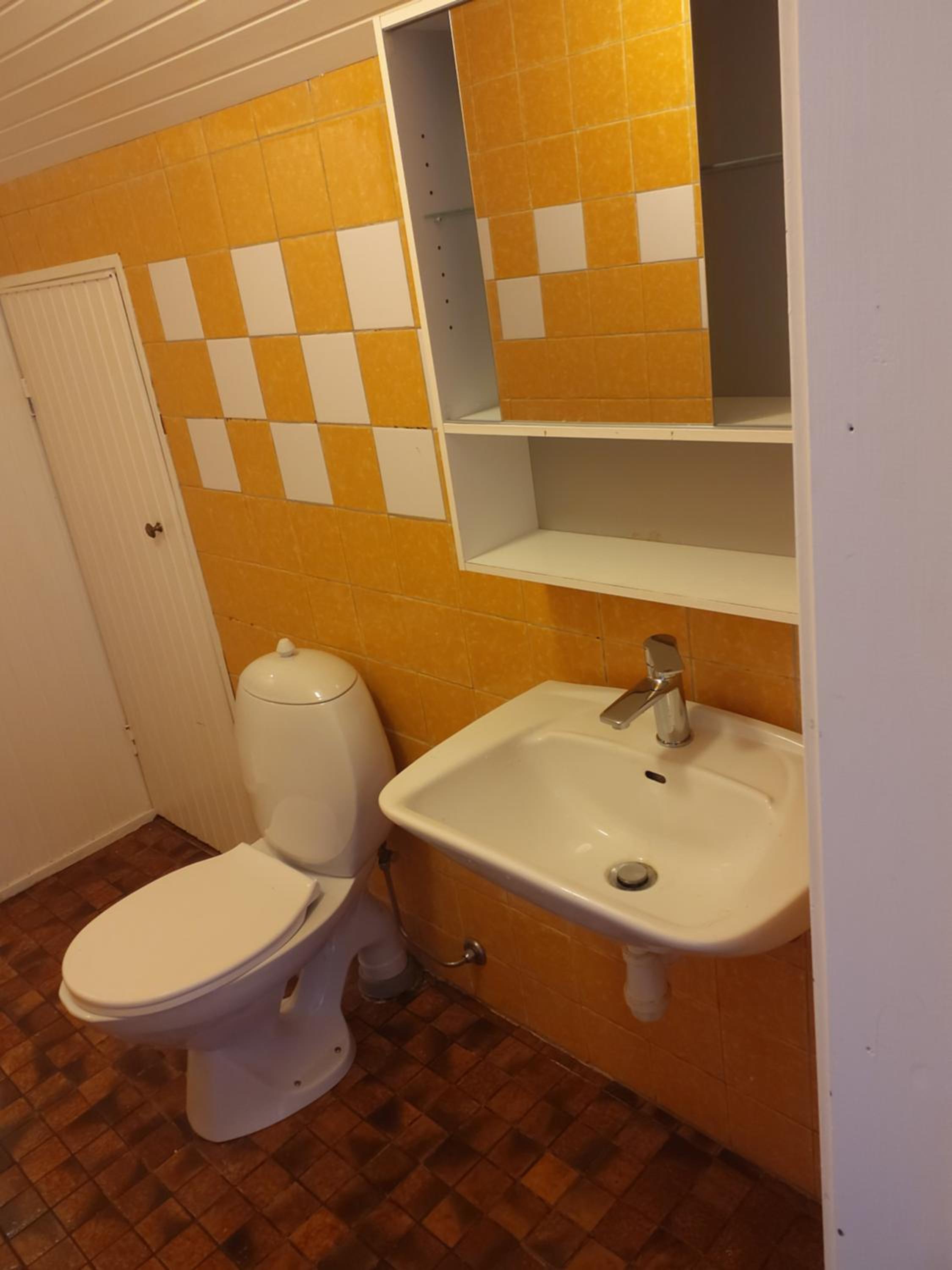 Photo 9