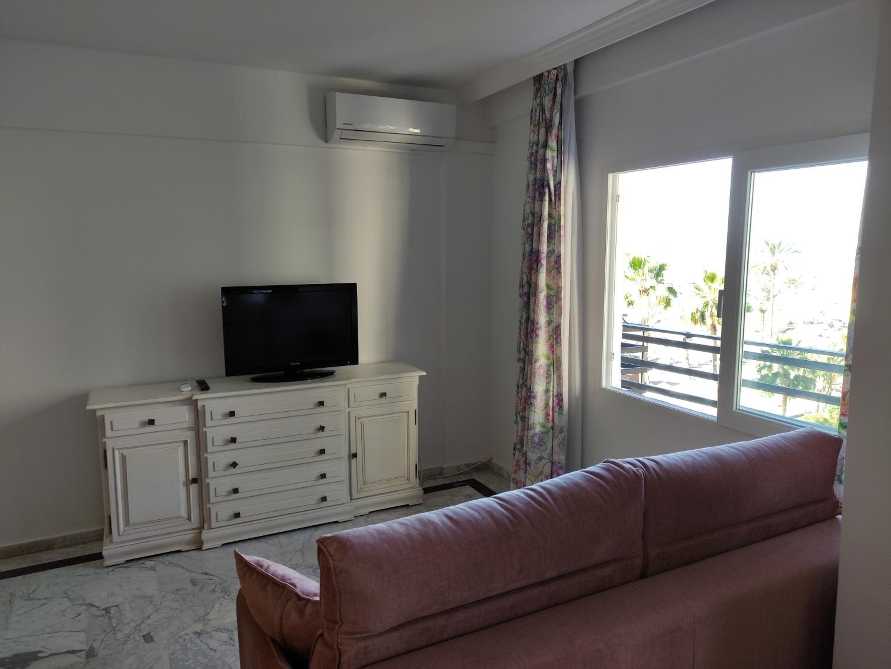 Apartment in Marbella First Line Beach Apto 4-3 view 5