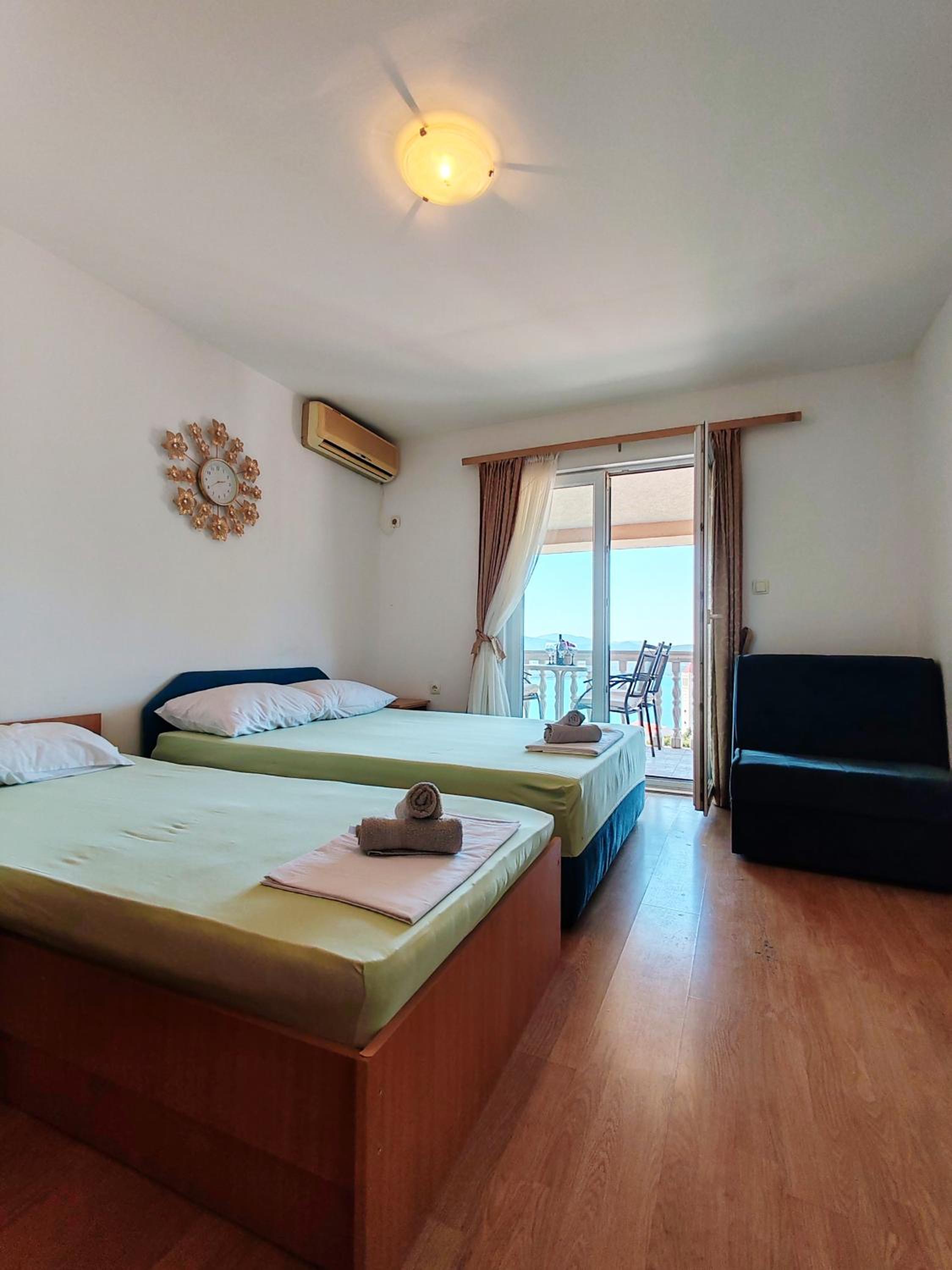 Apartment & Rooms Tempera