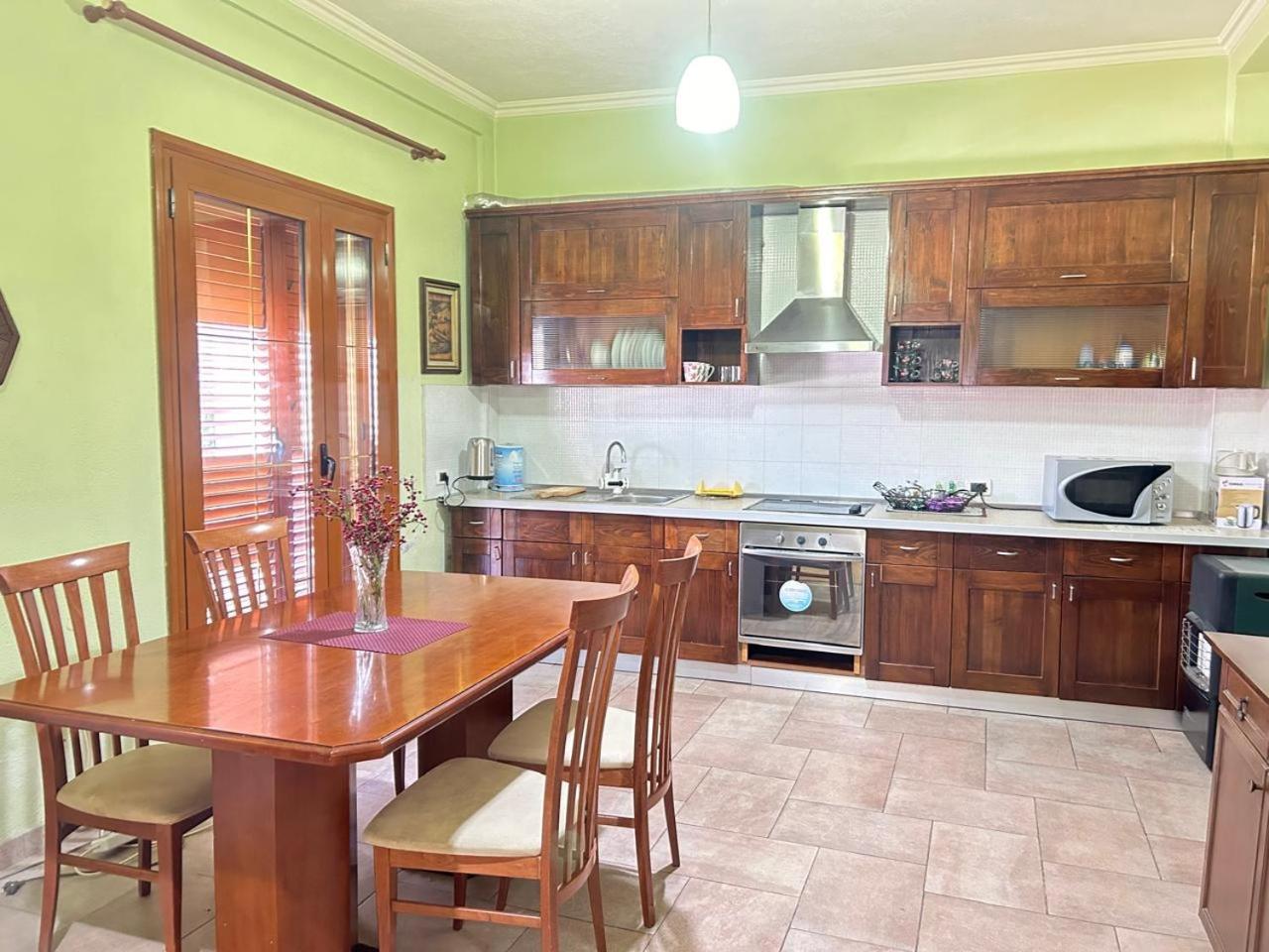 Villa 42 Tirane