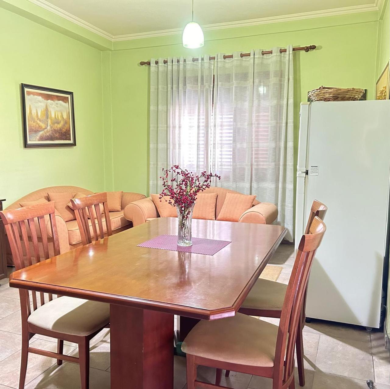 Villa 42 Tirane