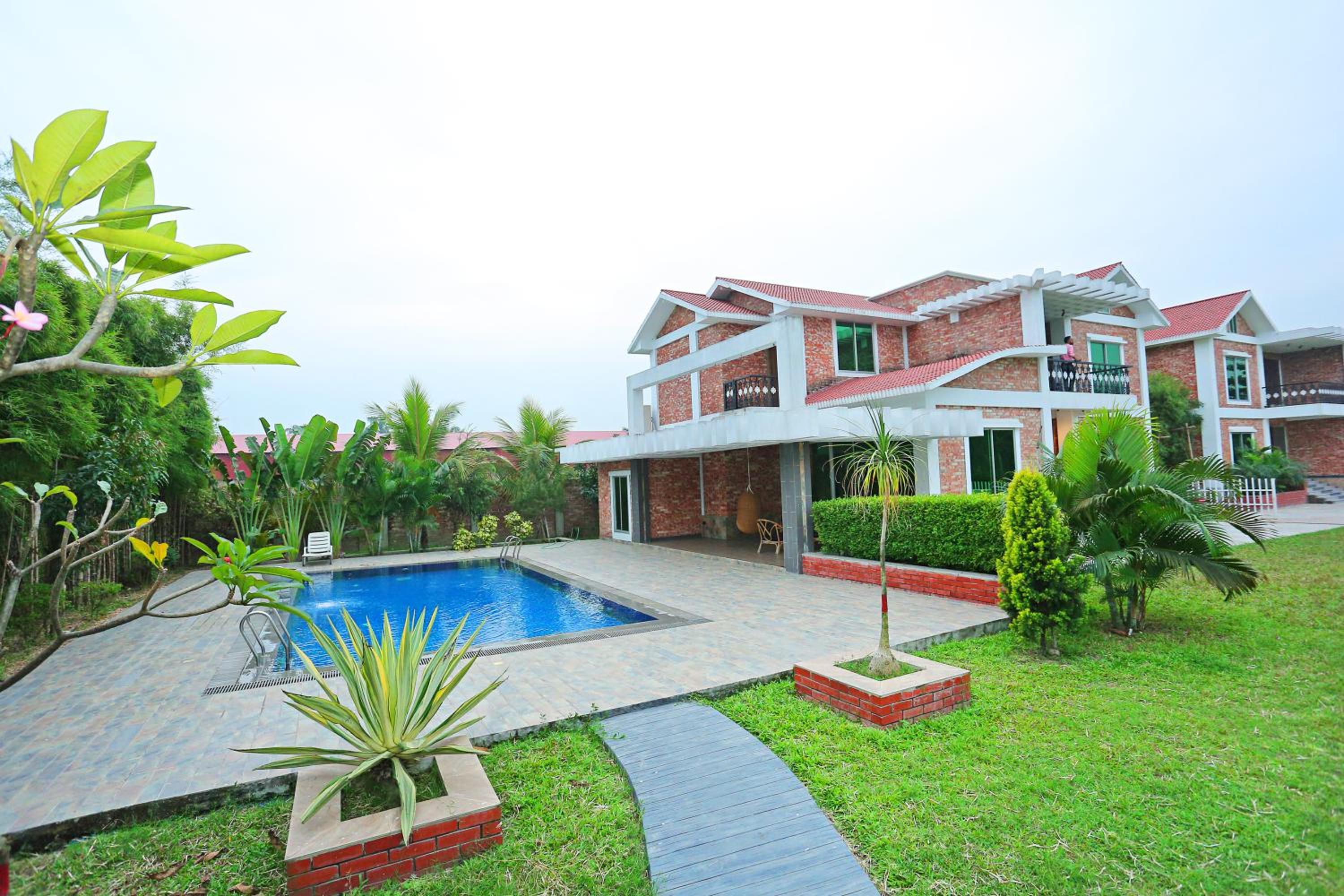 Shaira Garden Hotel & Resorts