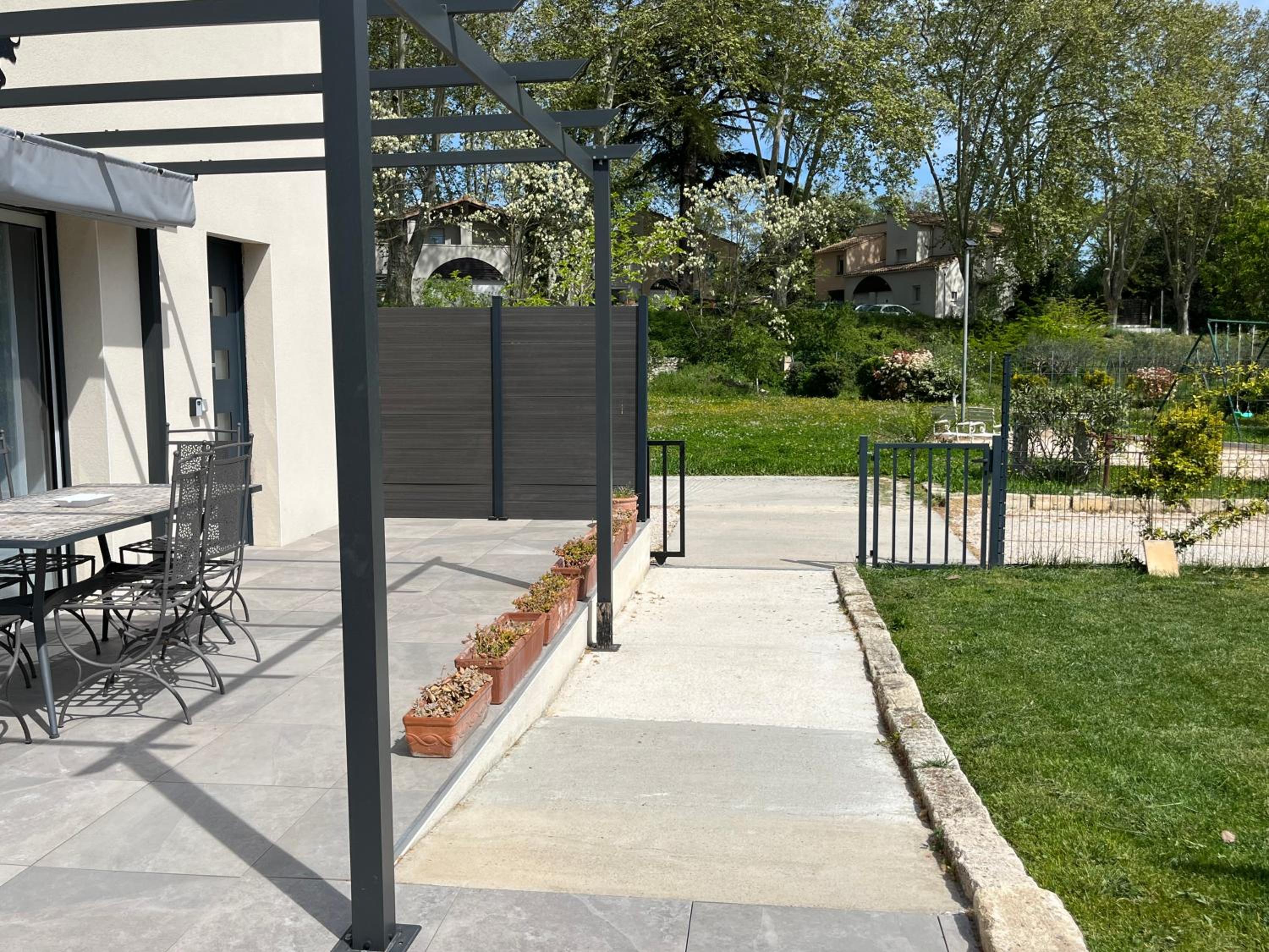 Maison neuve calme avec jardin et parking 15 mn de la Grande Motte et du Grau du roi ACCES PMR view 3