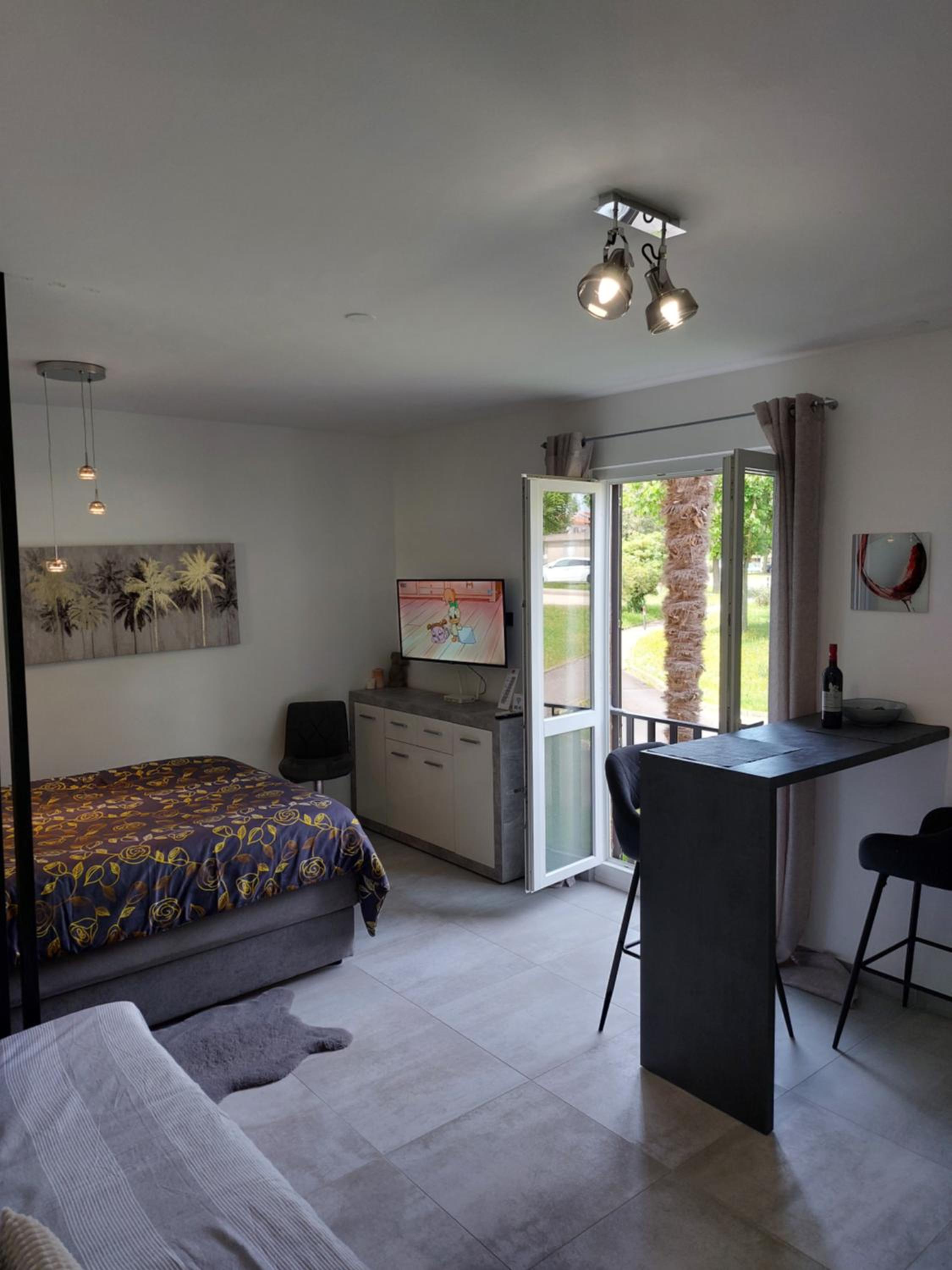 hotel room