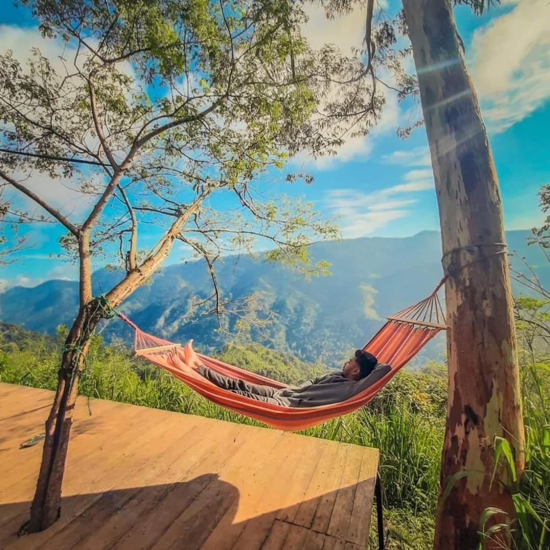 The Cliff Tea Glamping view 3