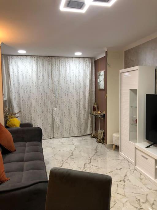 Unique Apartment La Pineda