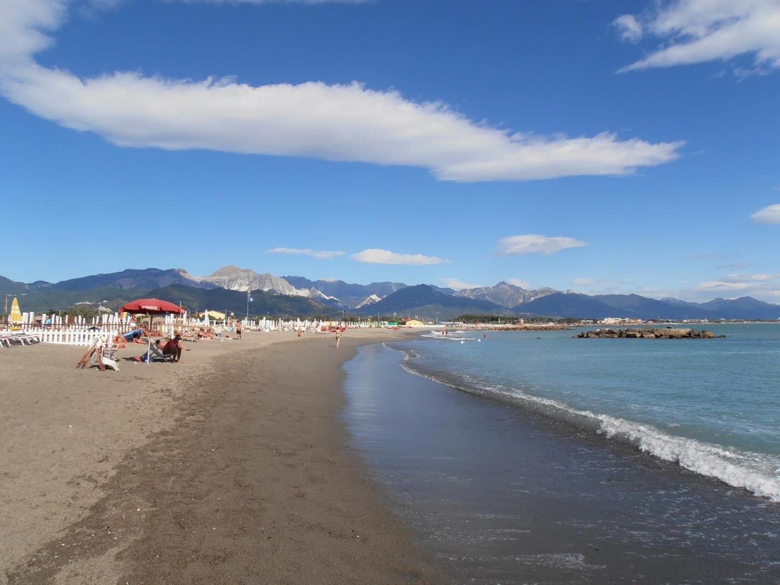 Villa Vecchia Fontana al mare - Tra Liguria e Toscana tra Viaregggio, Forte dei Marmi e Cinque Terre- Haus am Meer bei la Spezia