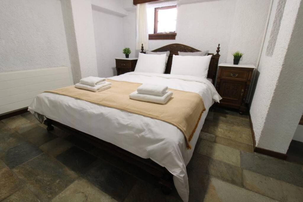 Raise Polydrosos Traditional Getaway