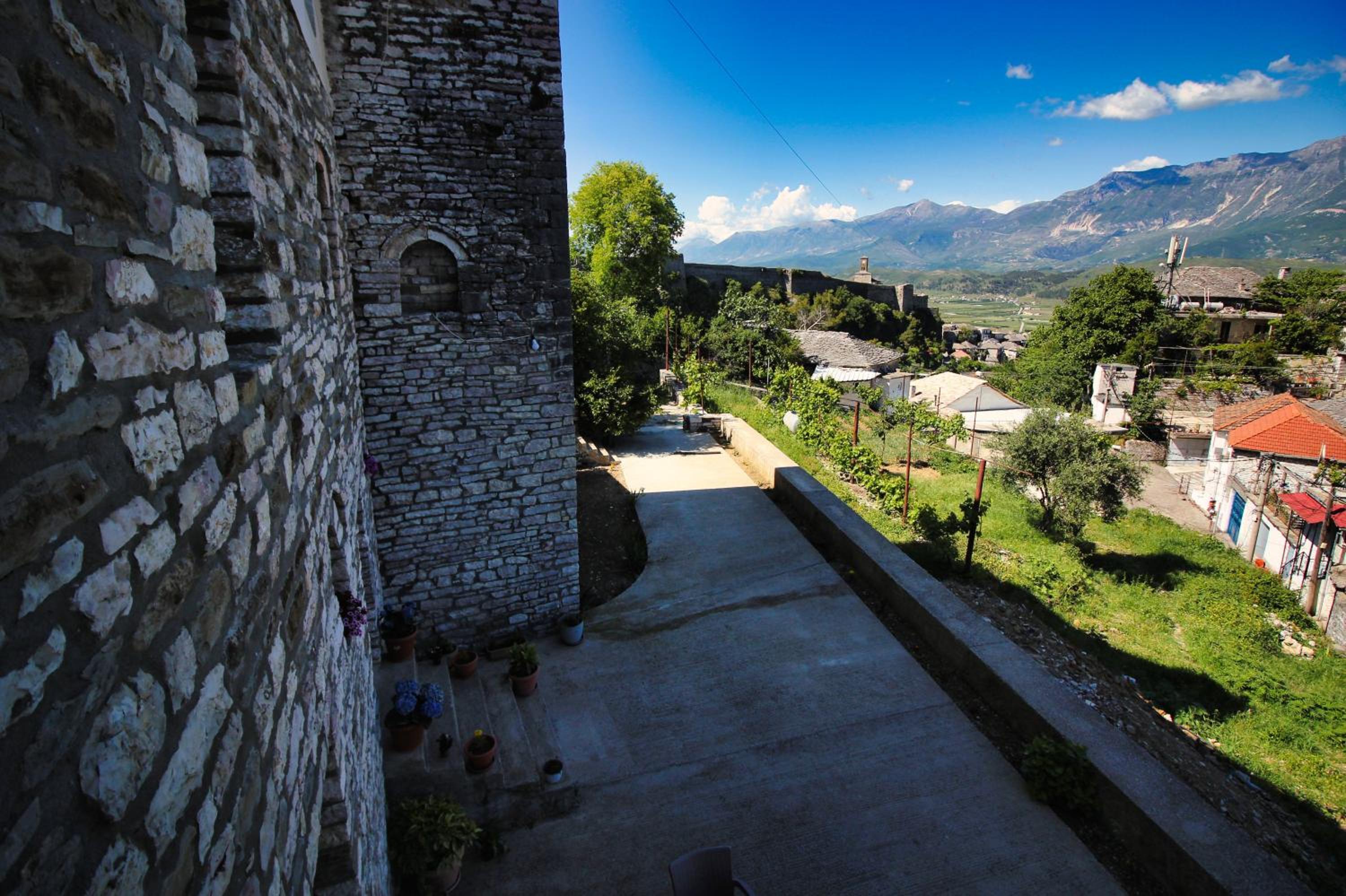 Guri Guesthouse