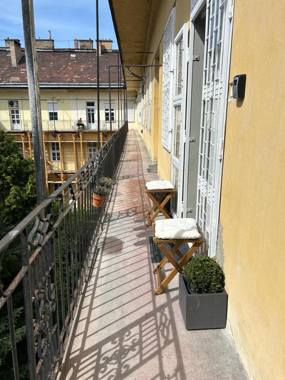 King 28 in the city center view 3