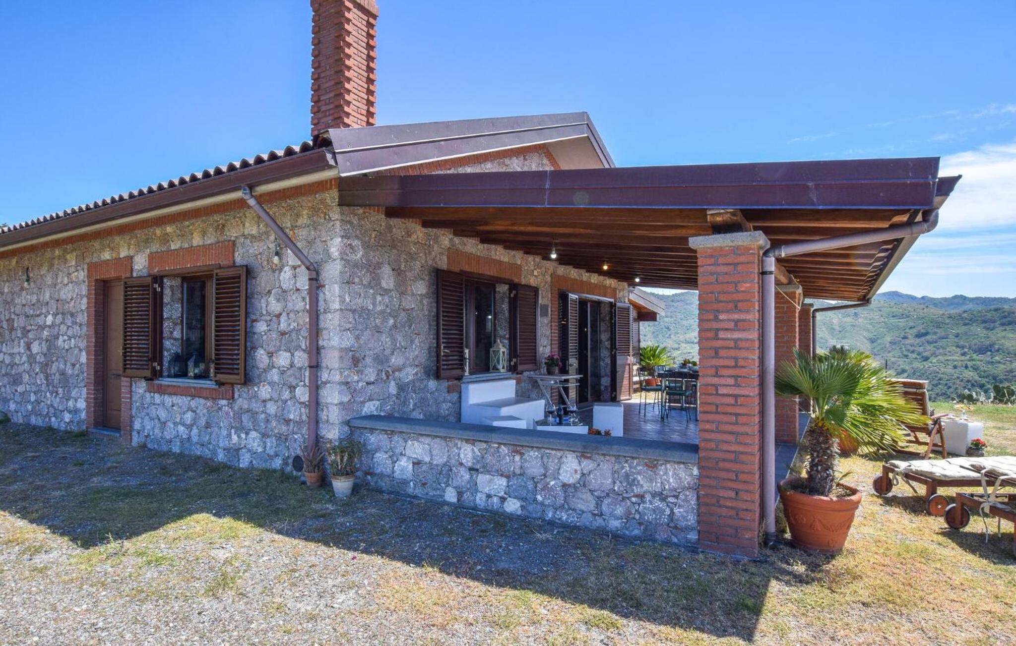 Villa Aura