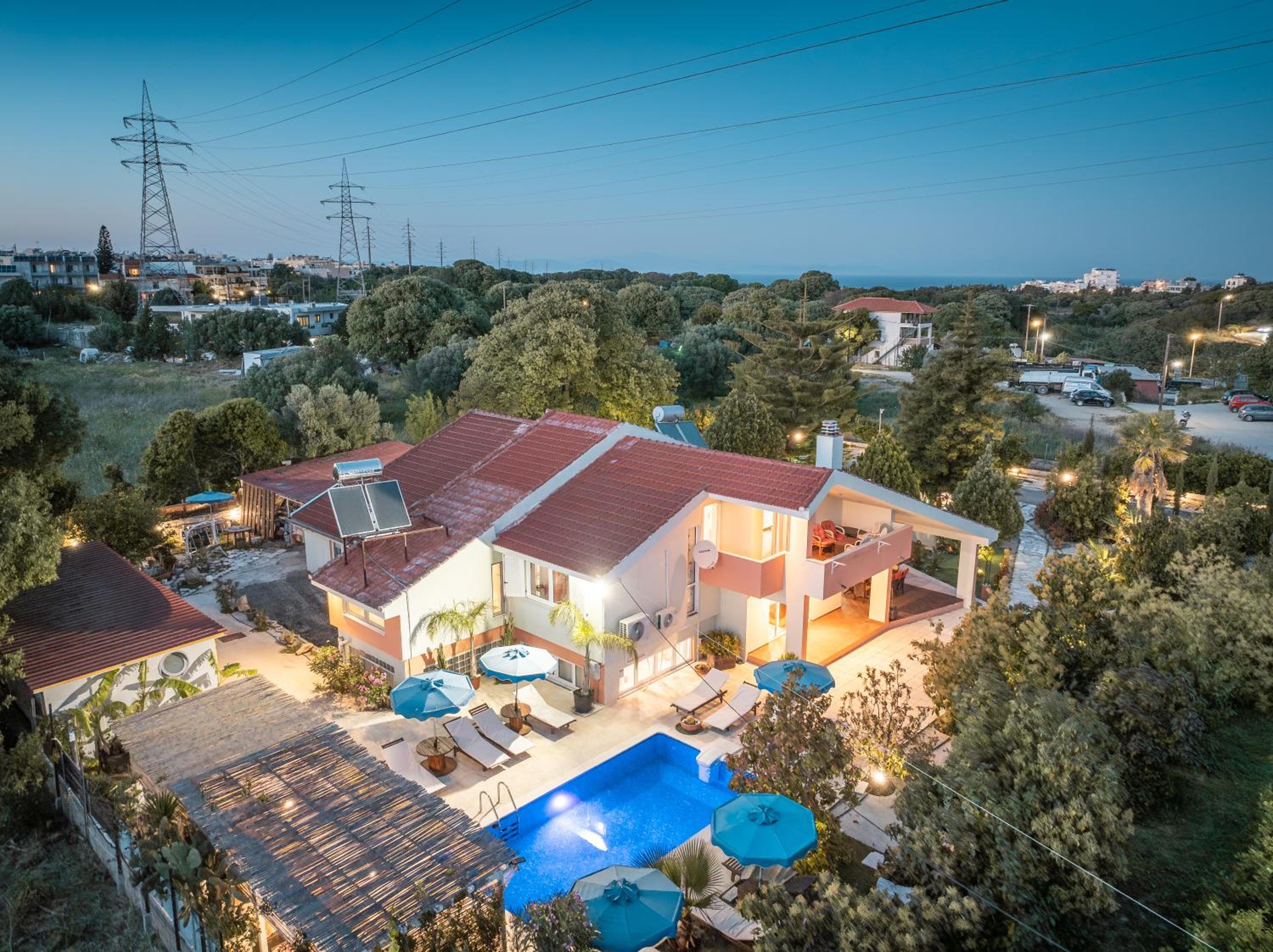 Artzy Villa view 3