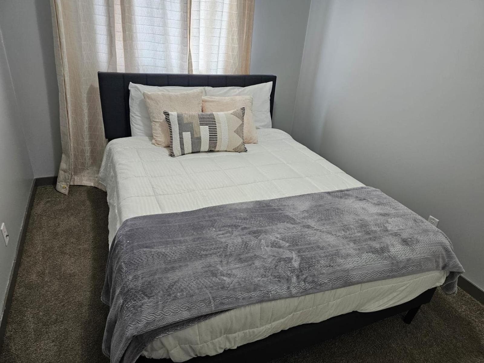 3 bedroom Town in Stonebridge unit 303