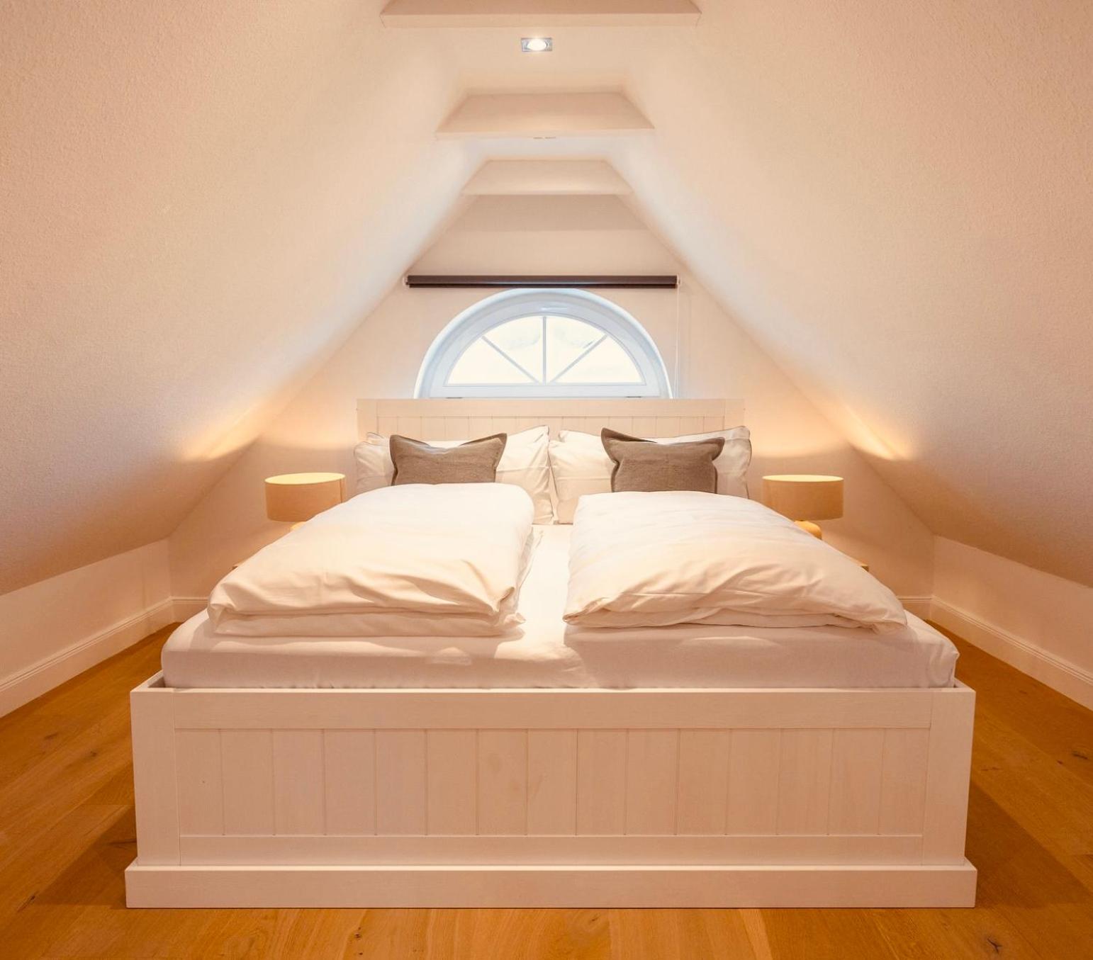 Reethüs Keitum mit Kamin und Südgarten in direkter Wattnähe