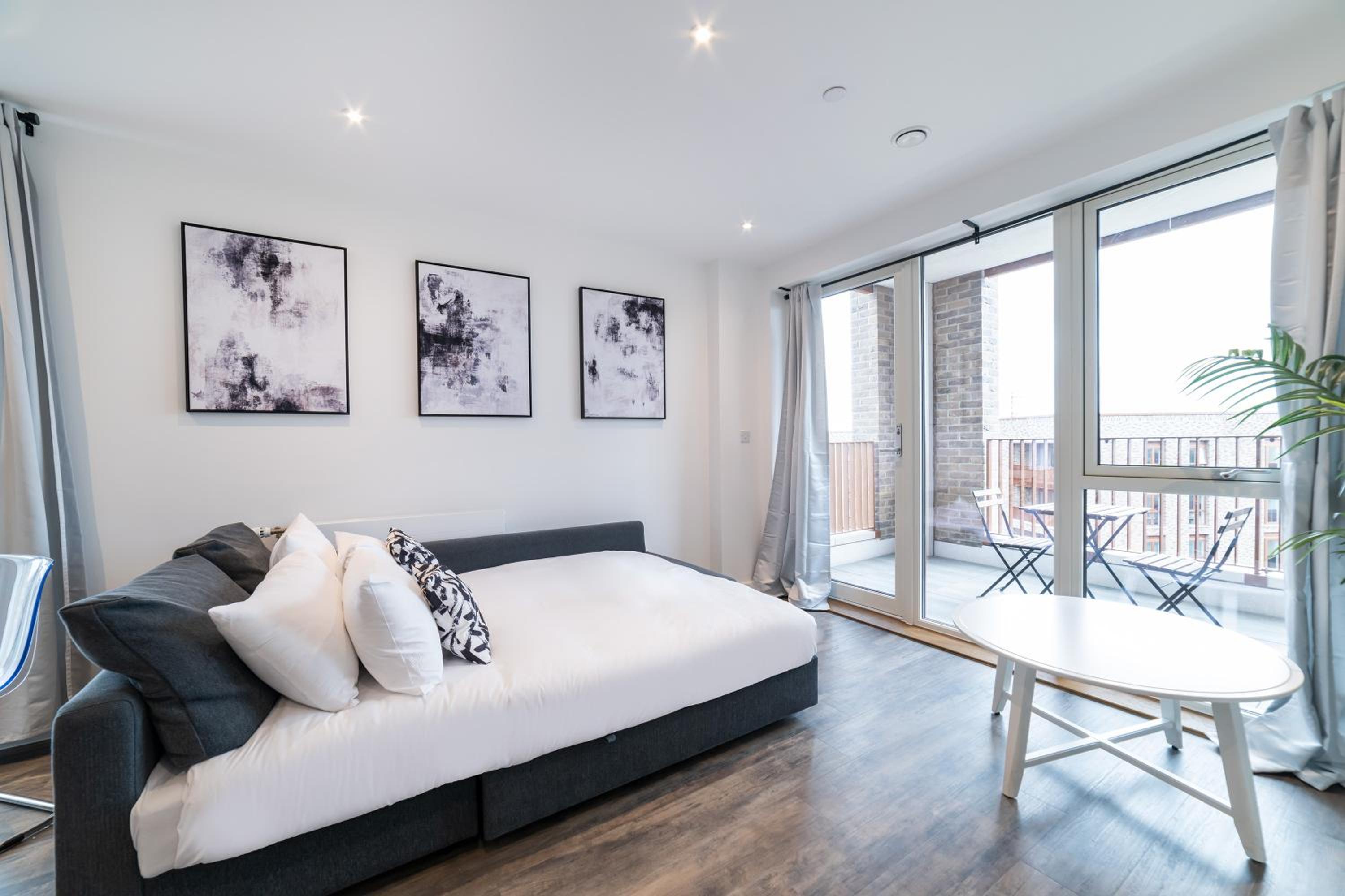 Swift Retreat in Barking