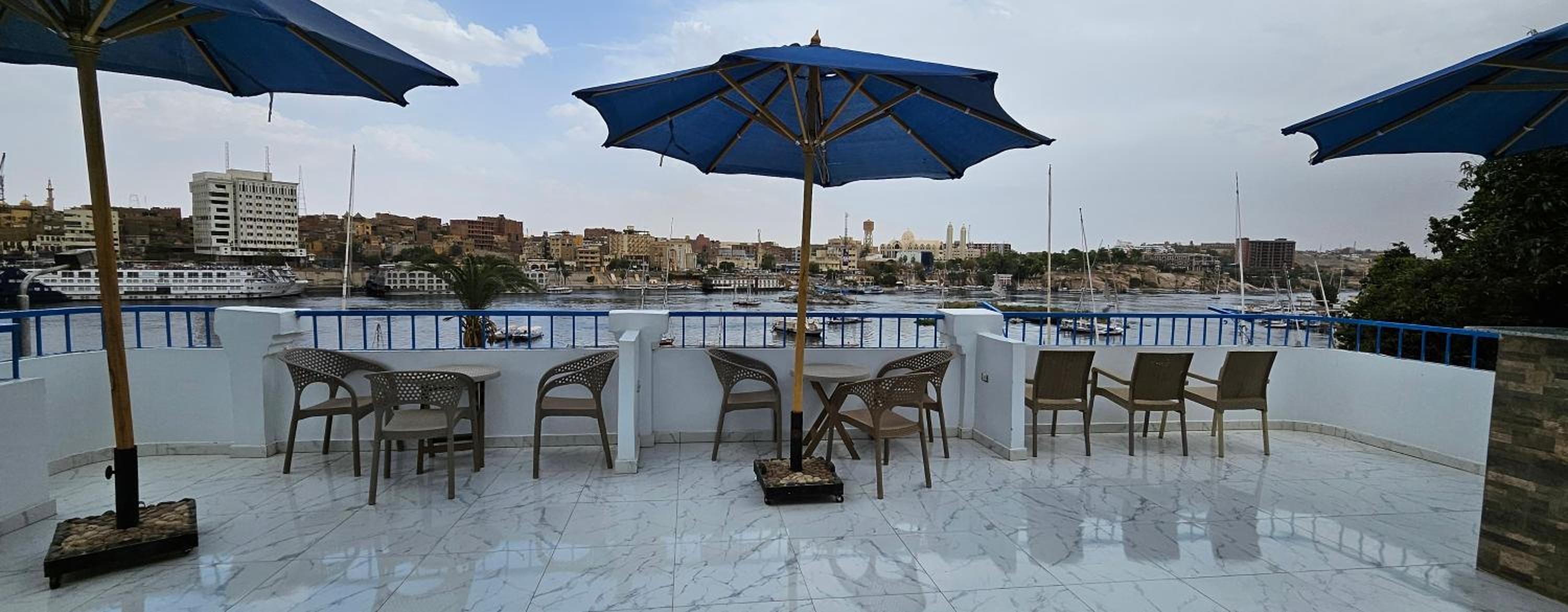 La Terrace