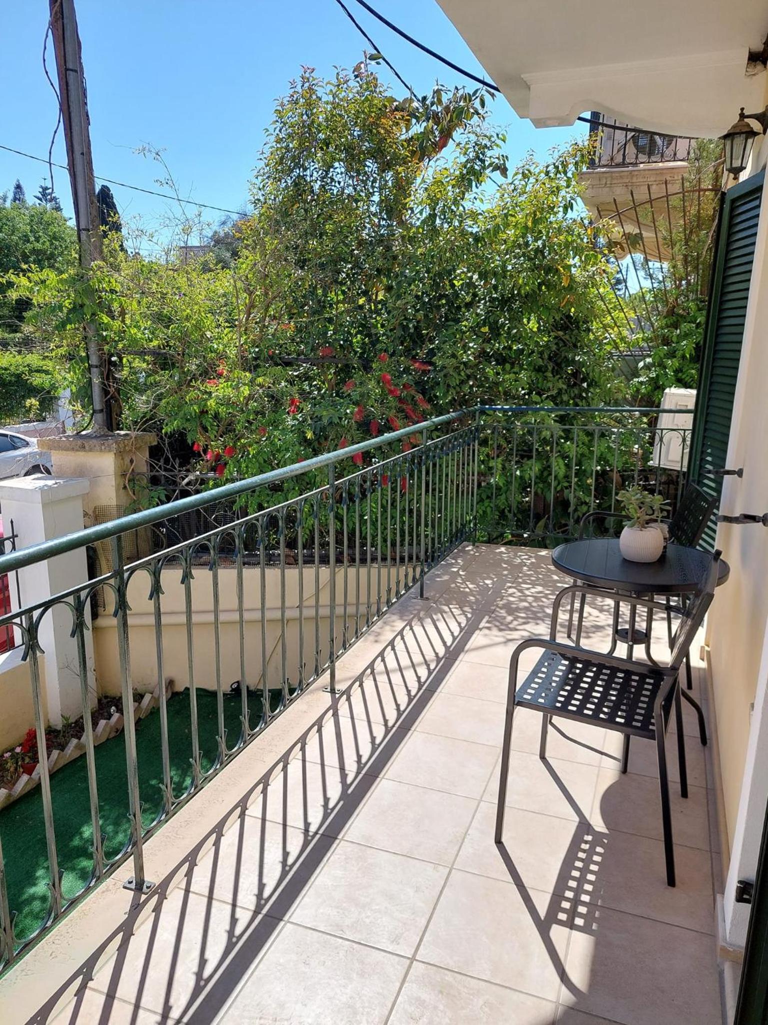 Apartment Adriana Mon Repos view 5