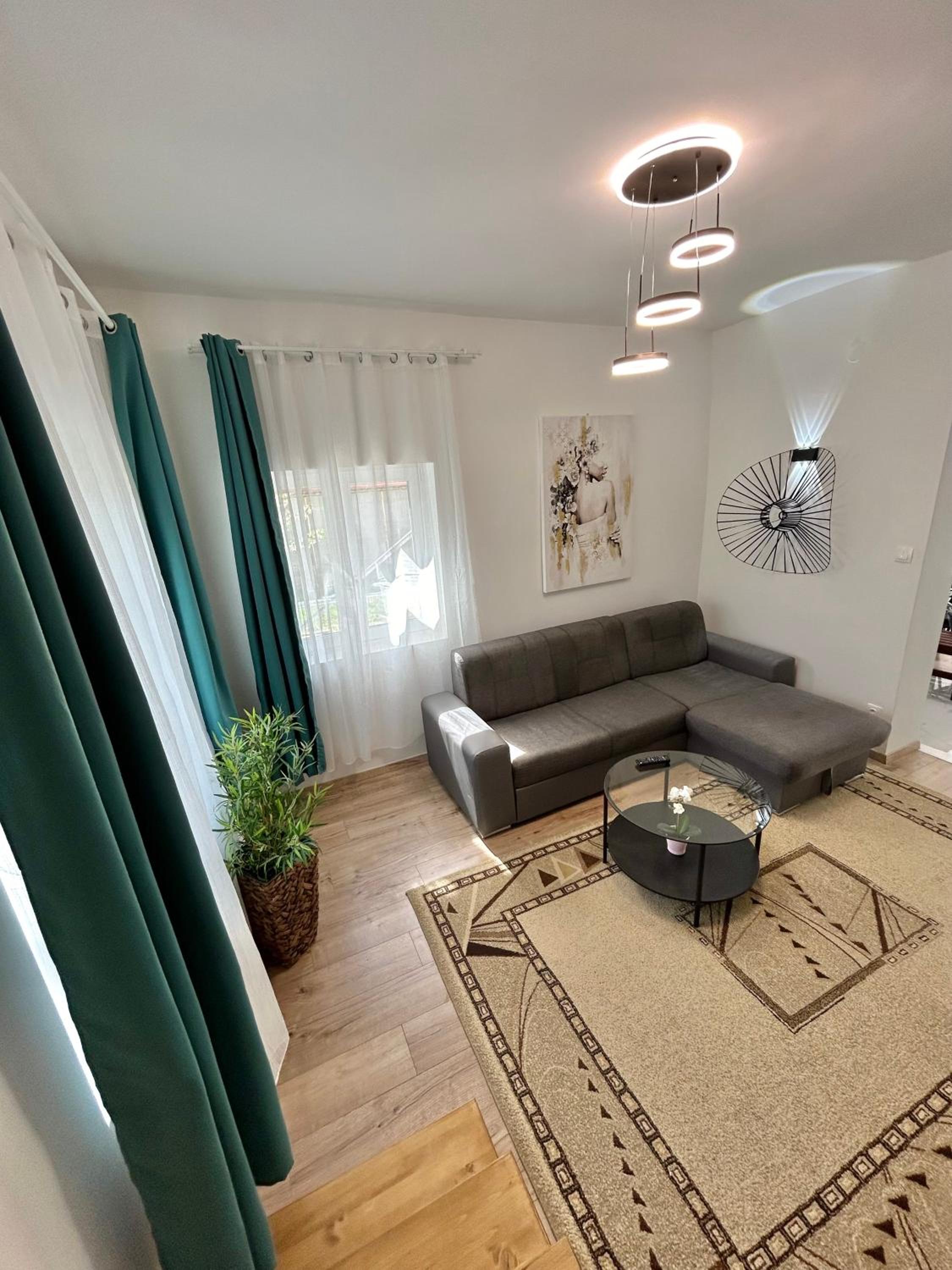B-Home view 2