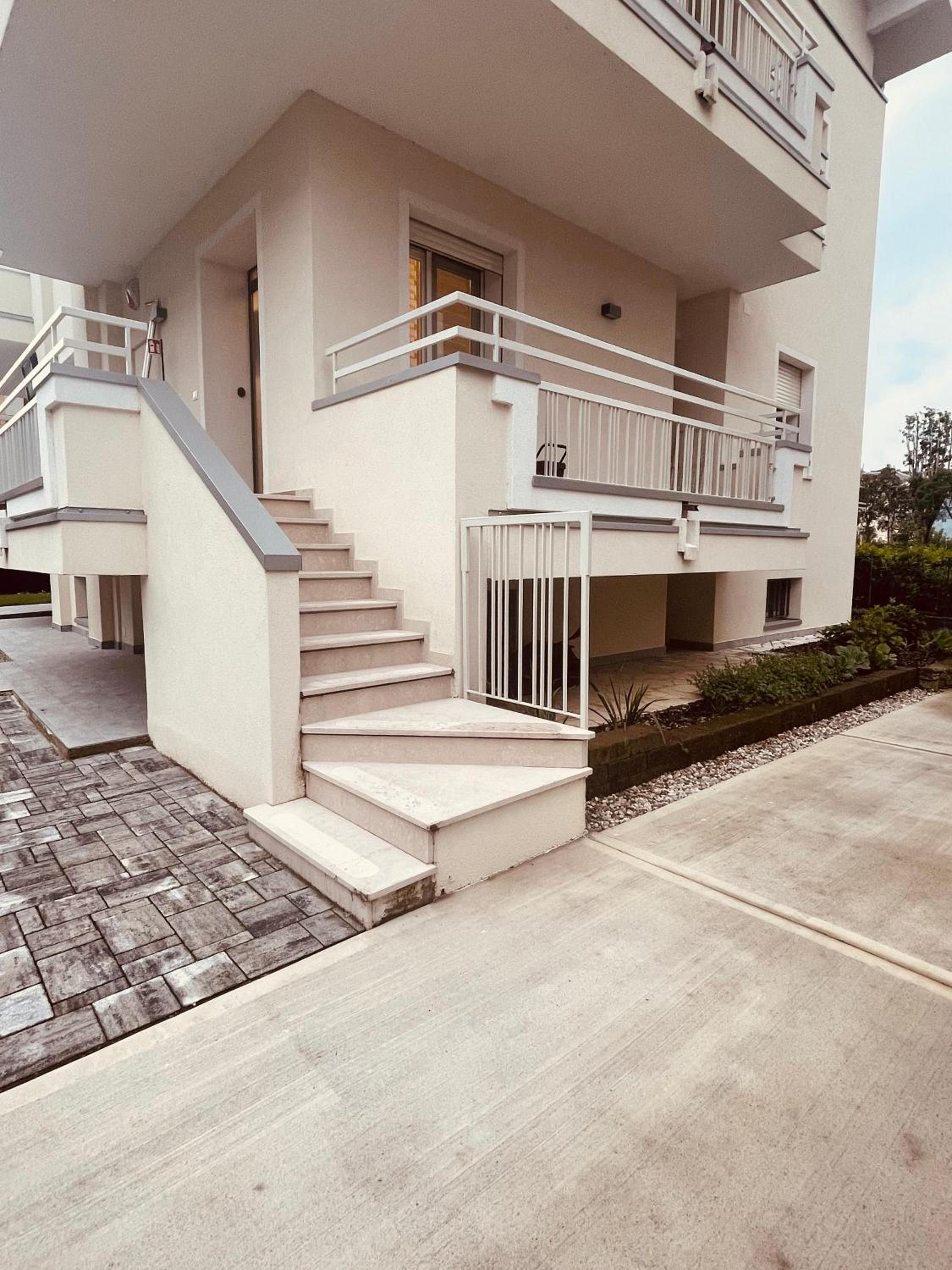 Gardenia Apartments