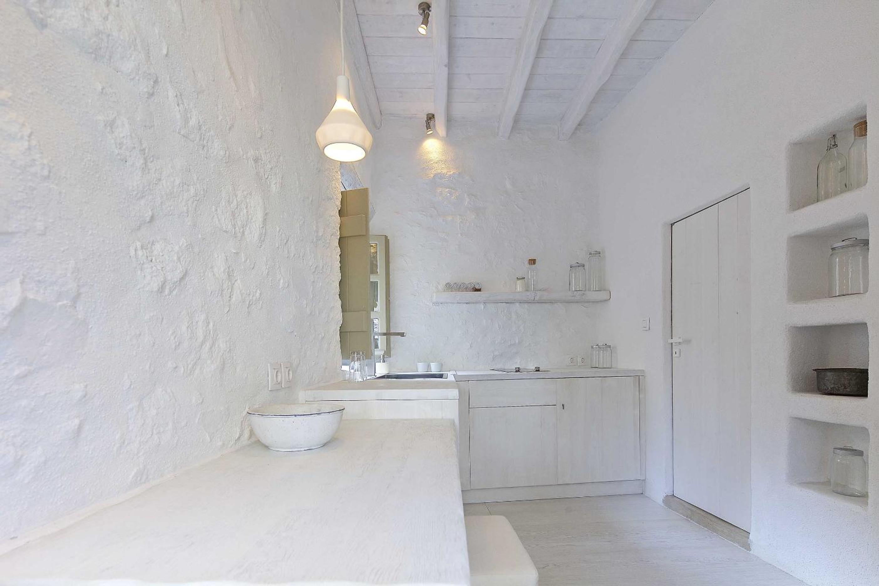 MELANOPETRA boutique apartments