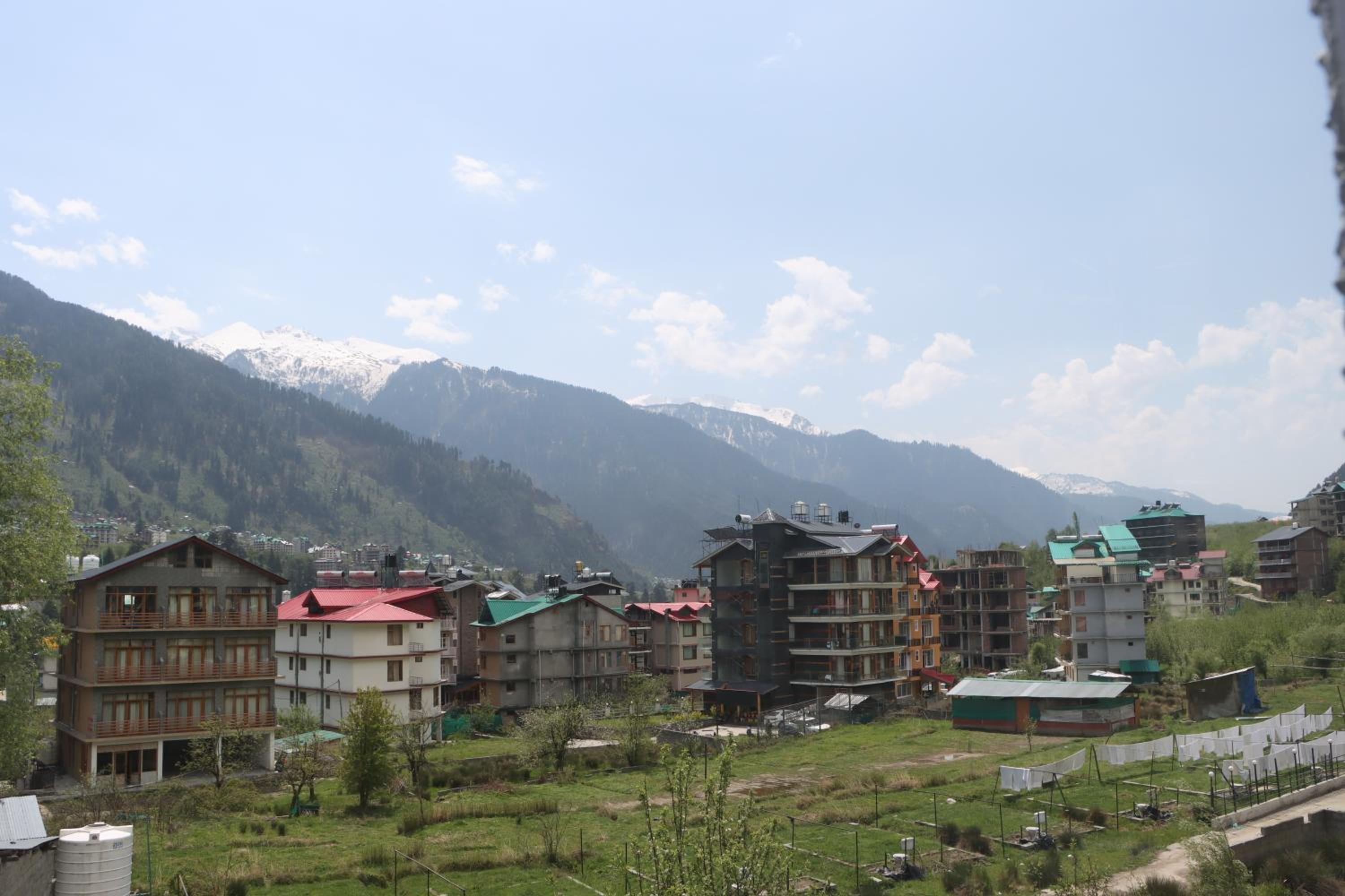 Parallel Shine Manali