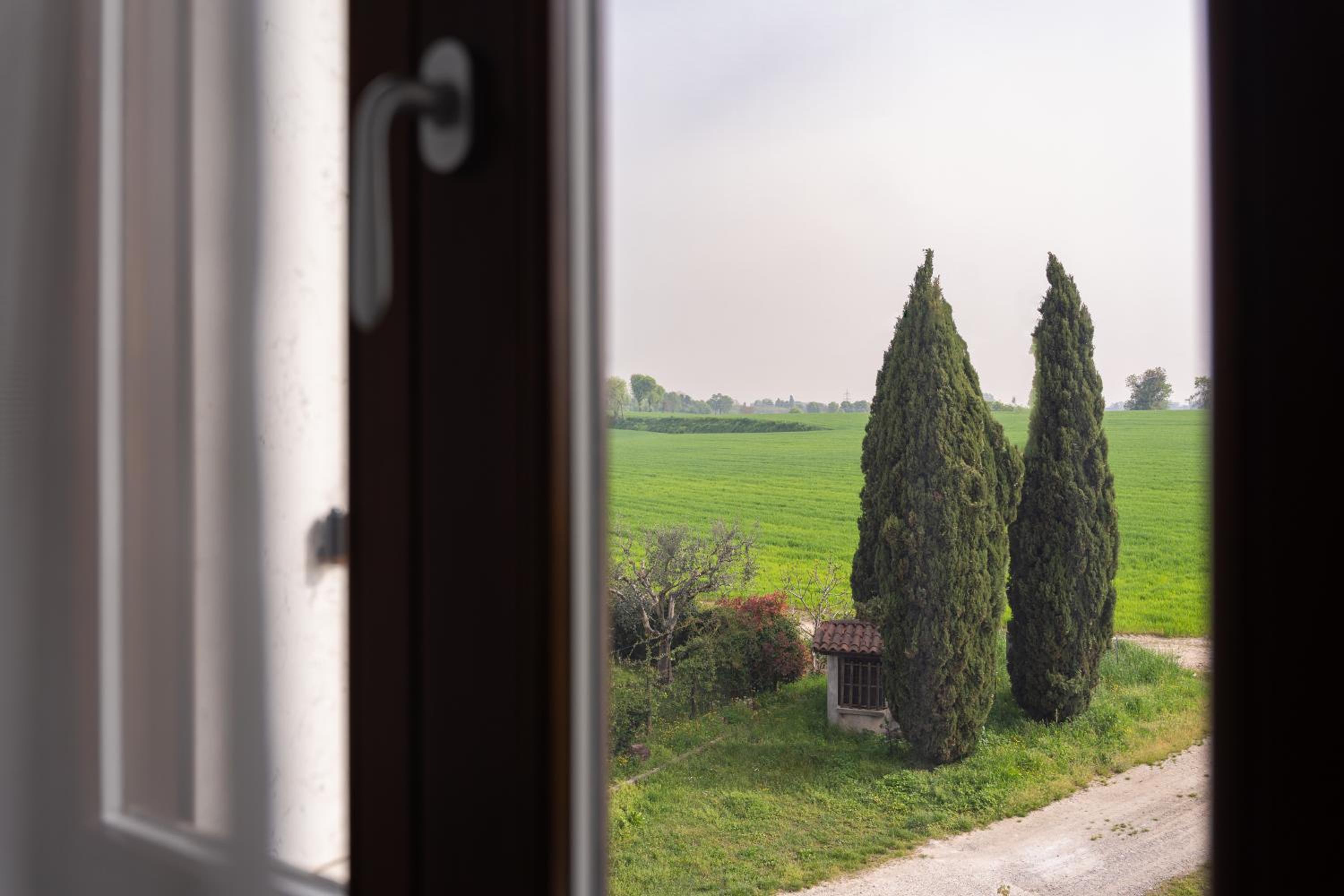Antico Stemma Corte Meneghella