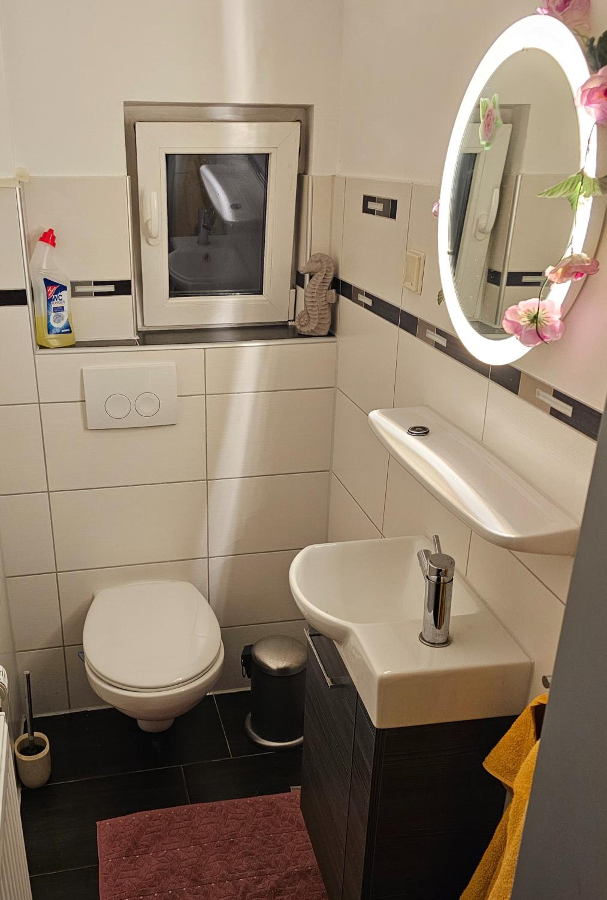 Gemütl Wohnung mit Blick auf den Hafen