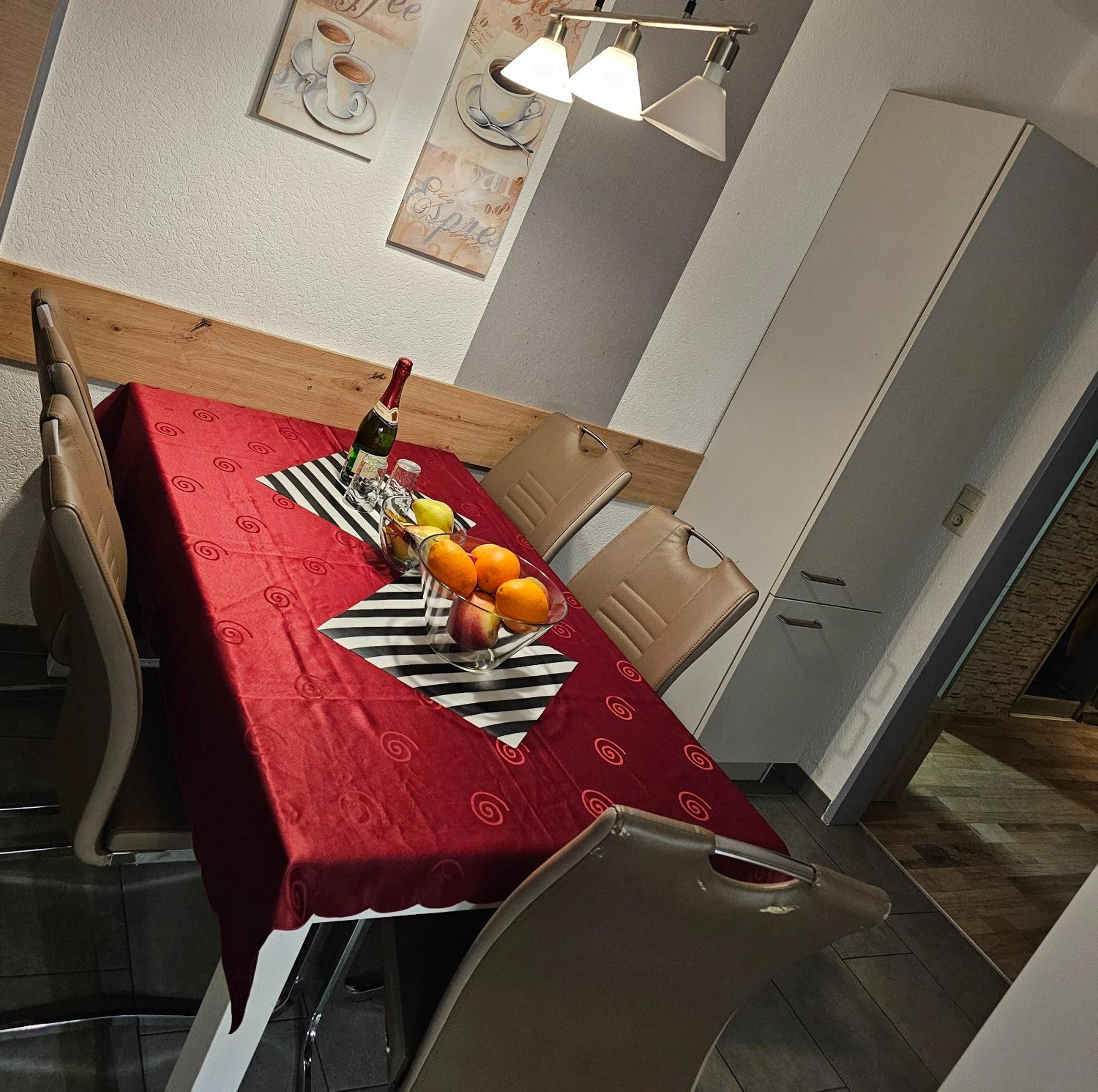Gemütl Wohnung mit Blick auf den Hafen