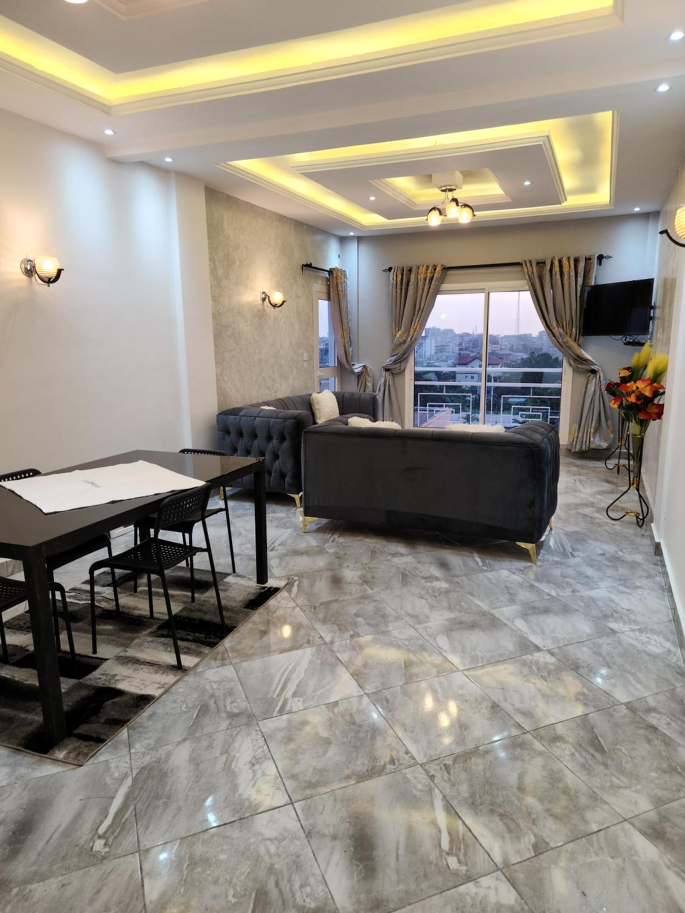Magnifique appartement haut standing à Kotto, calme, propre, securise avec groupe electrogene et wifi