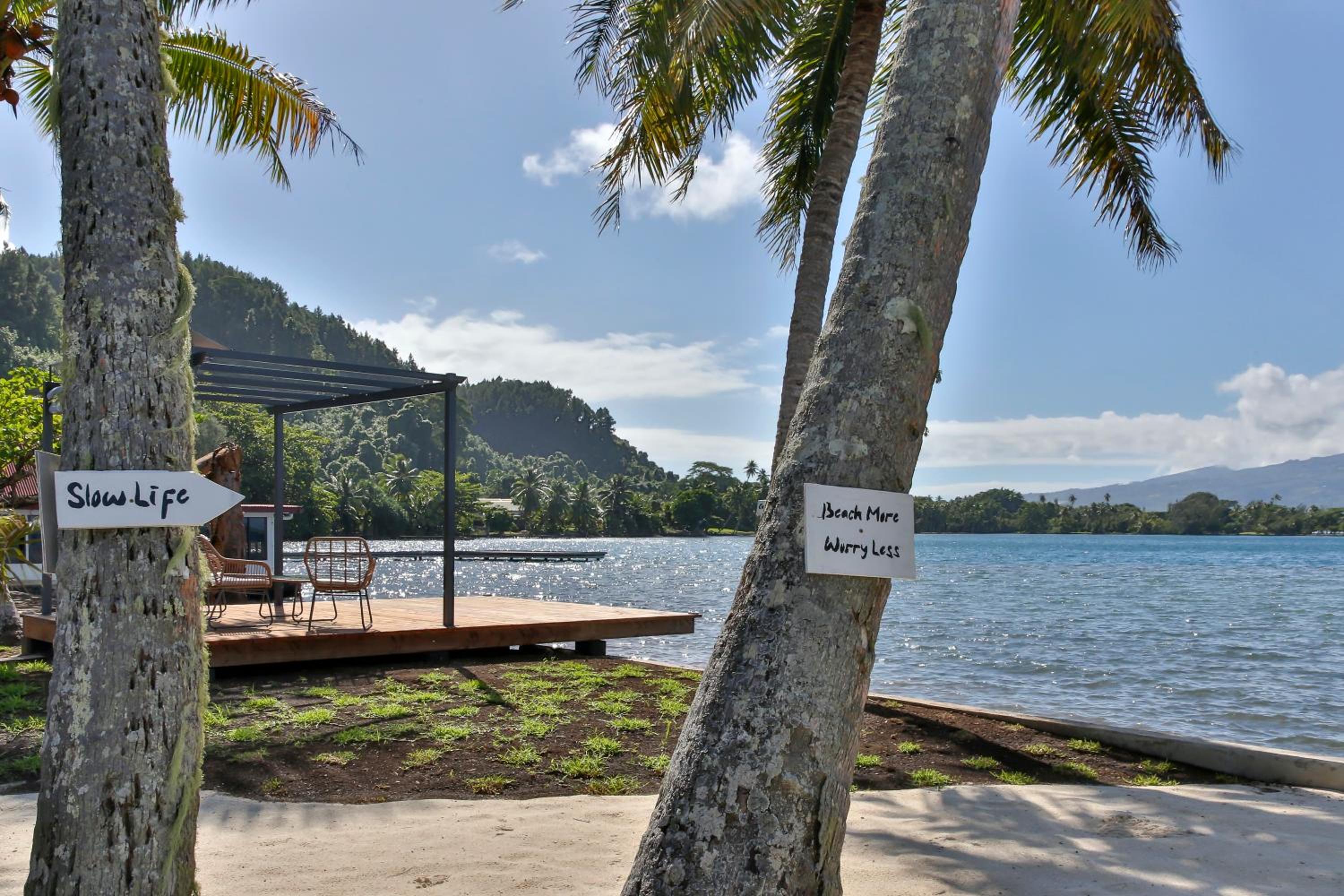 Sublime Tahiti Beach Retreat