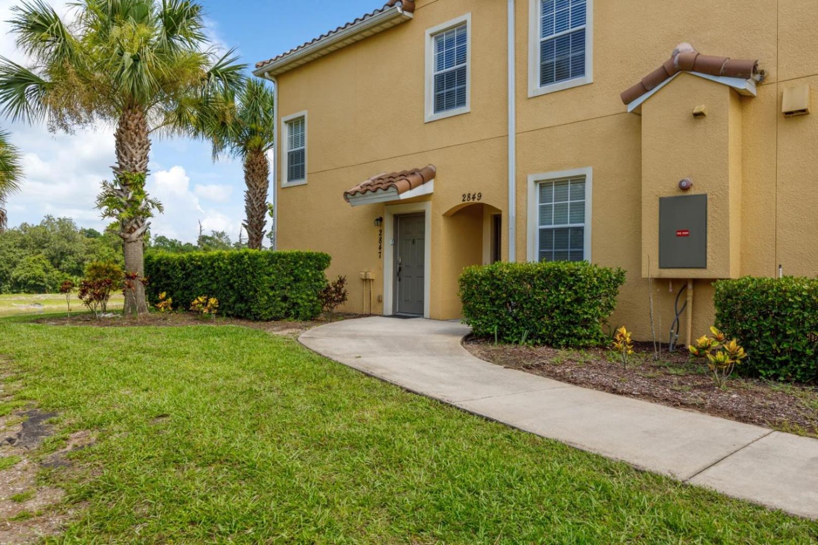 Tropical Bliss Hideaway - Clubhouse - Oakwater
