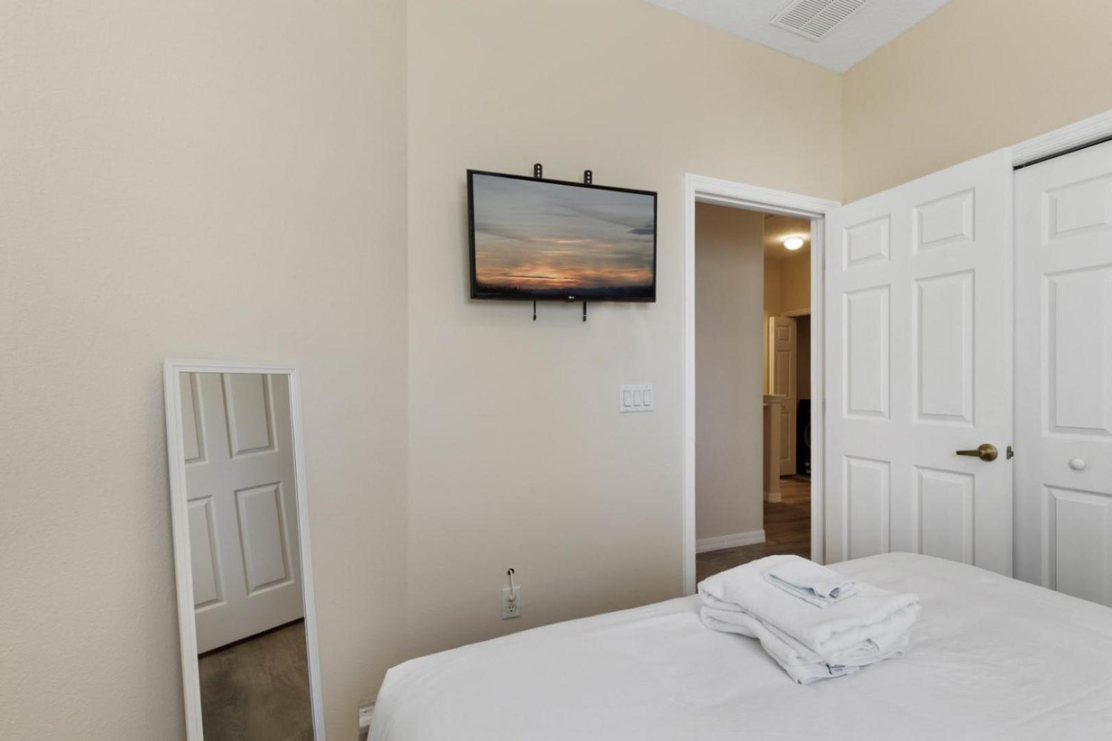 Tropical Bliss Hideaway - Clubhouse - Oakwater