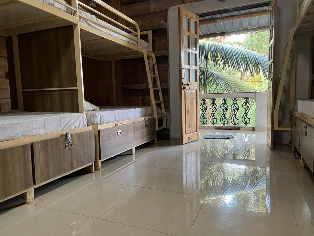 Jeet hostel and Stay Rooms
