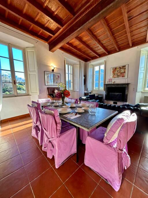 Elegant apartment inside Villa Fontana view 3