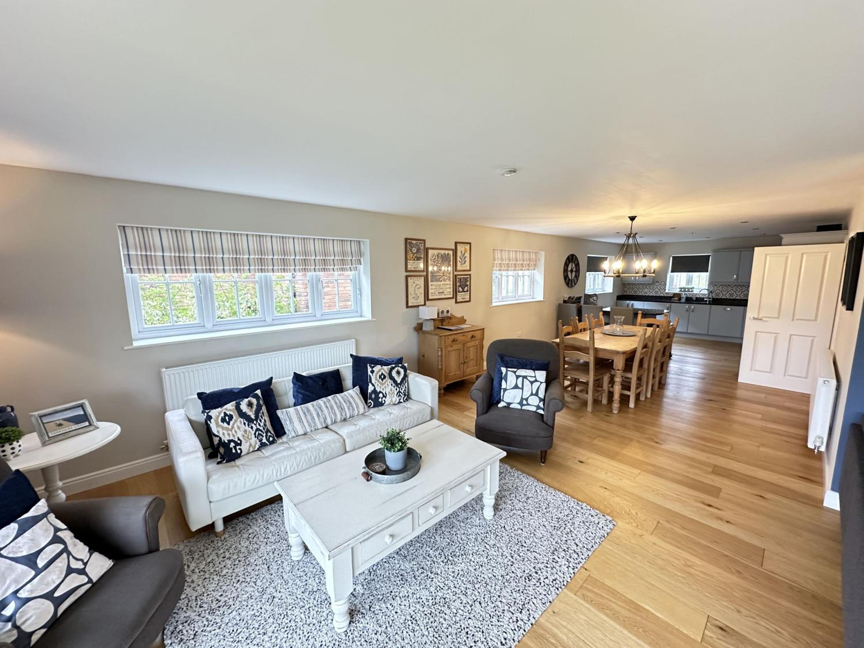 Ocean Retreat - Part of the The Bay Filey Holiday Village with pool, gym and direct beach access, pub, restaurant, tennis and meadows walks
