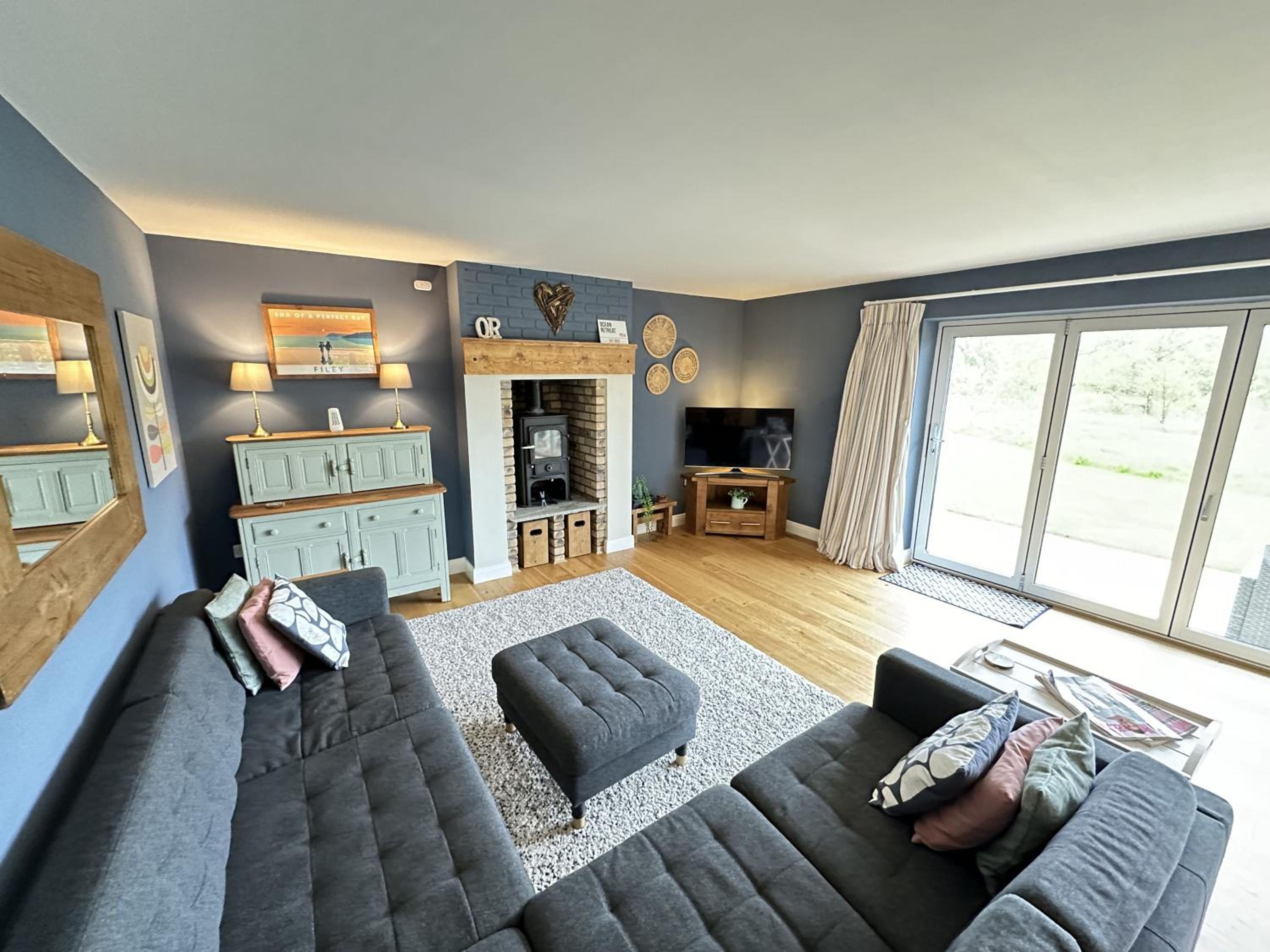Ocean Retreat - Part of the The Bay Filey Holiday Village with pool, gym and direct beach access, pub, restaurant, tennis and meadows walks