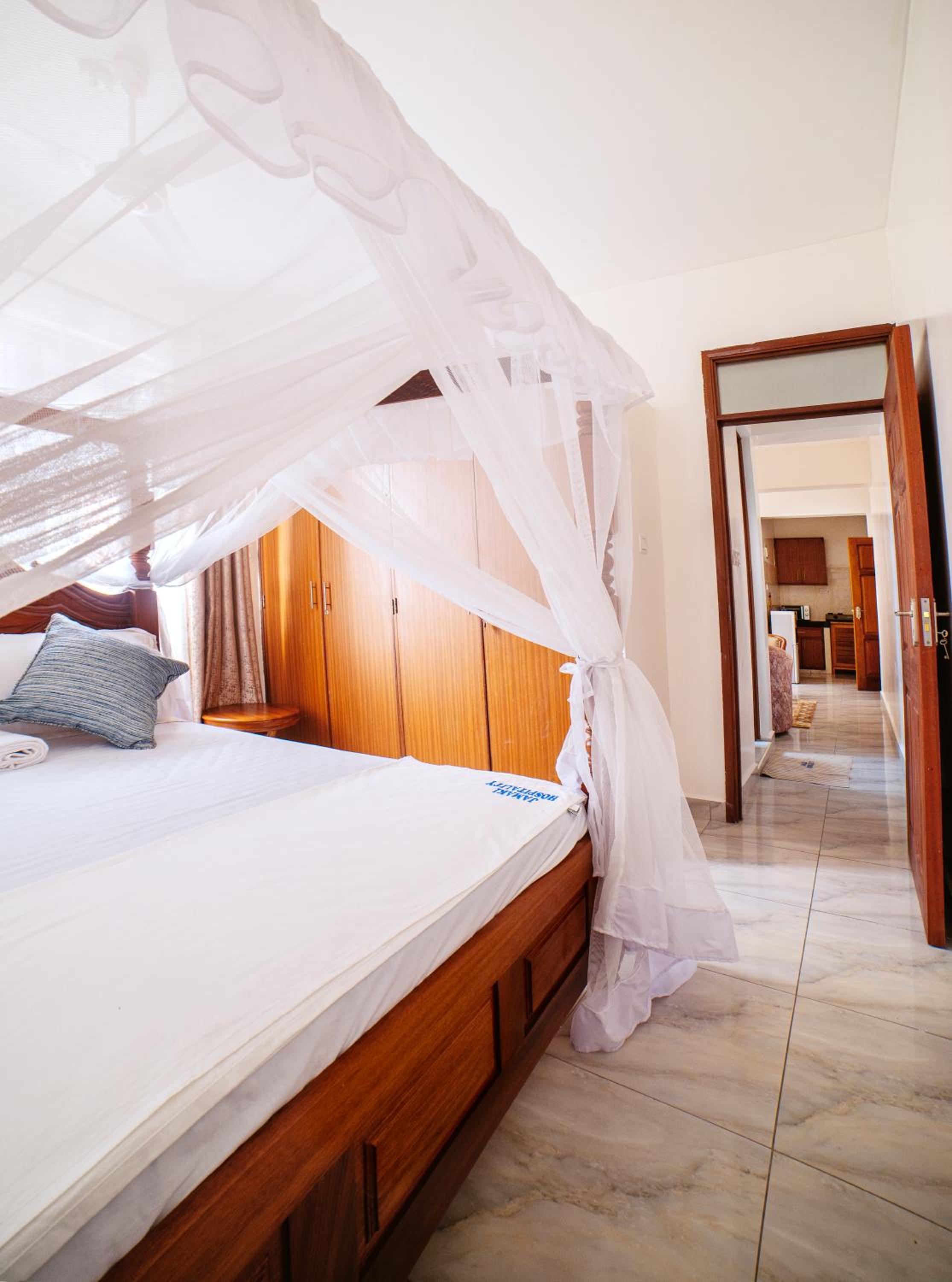 JAMAKI Hospitality